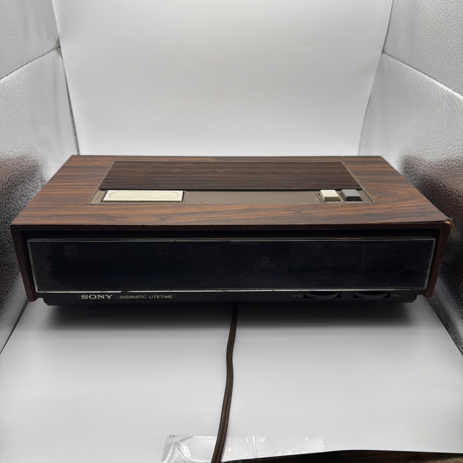 Vintage Sony Digimatic Litetime TFM-C770W Digital Clock Radio WORKS Wood Grain Vintage Sony Digimatic Litetime TFM-C770W Digital Clock Radio WORKS Wood Grain