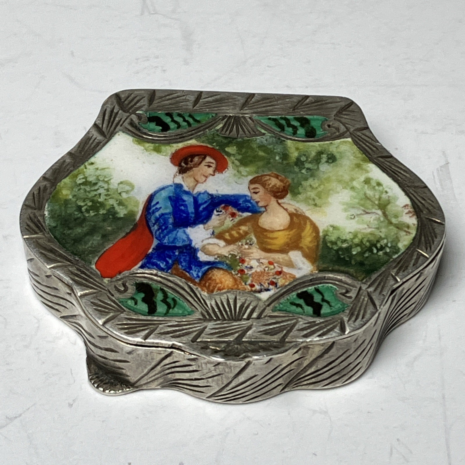 Beautiful Vintage Italian 800 Silver Enameled Box~Hand Painted (Please See Pics) Beautiful Vintage Italian 800 Silver Enameled Box~Hand Painted (Please See Pics)