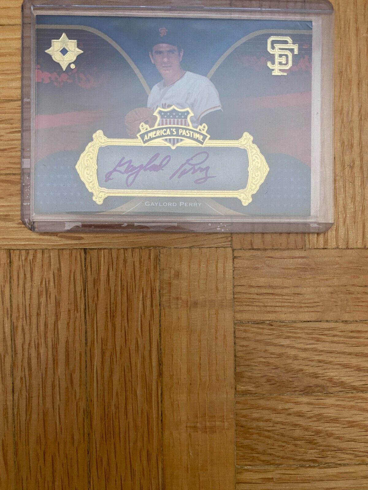 2007 UPPER DECK ULTIMATE COLLECTION GAYLORD PERRY AUTOGRAPH CARD