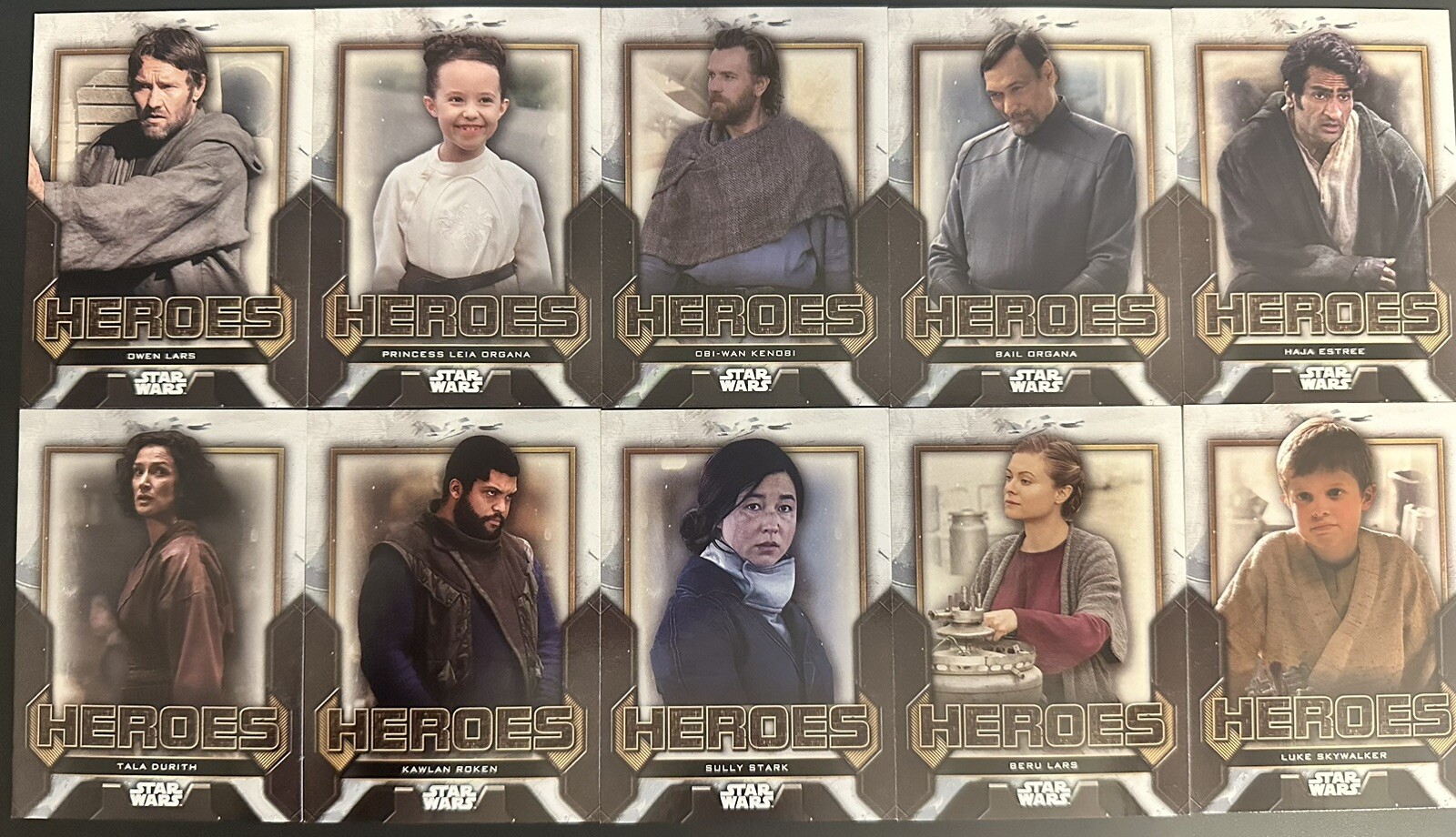 2023 Topps Star Wars Obi-Wan Kenobi - Complete Set of 10 Heroes Insert Cards 2023 Topps Star Wars Obi-Wan Kenobi - Complete Set of 10 Heroes Insert Cards