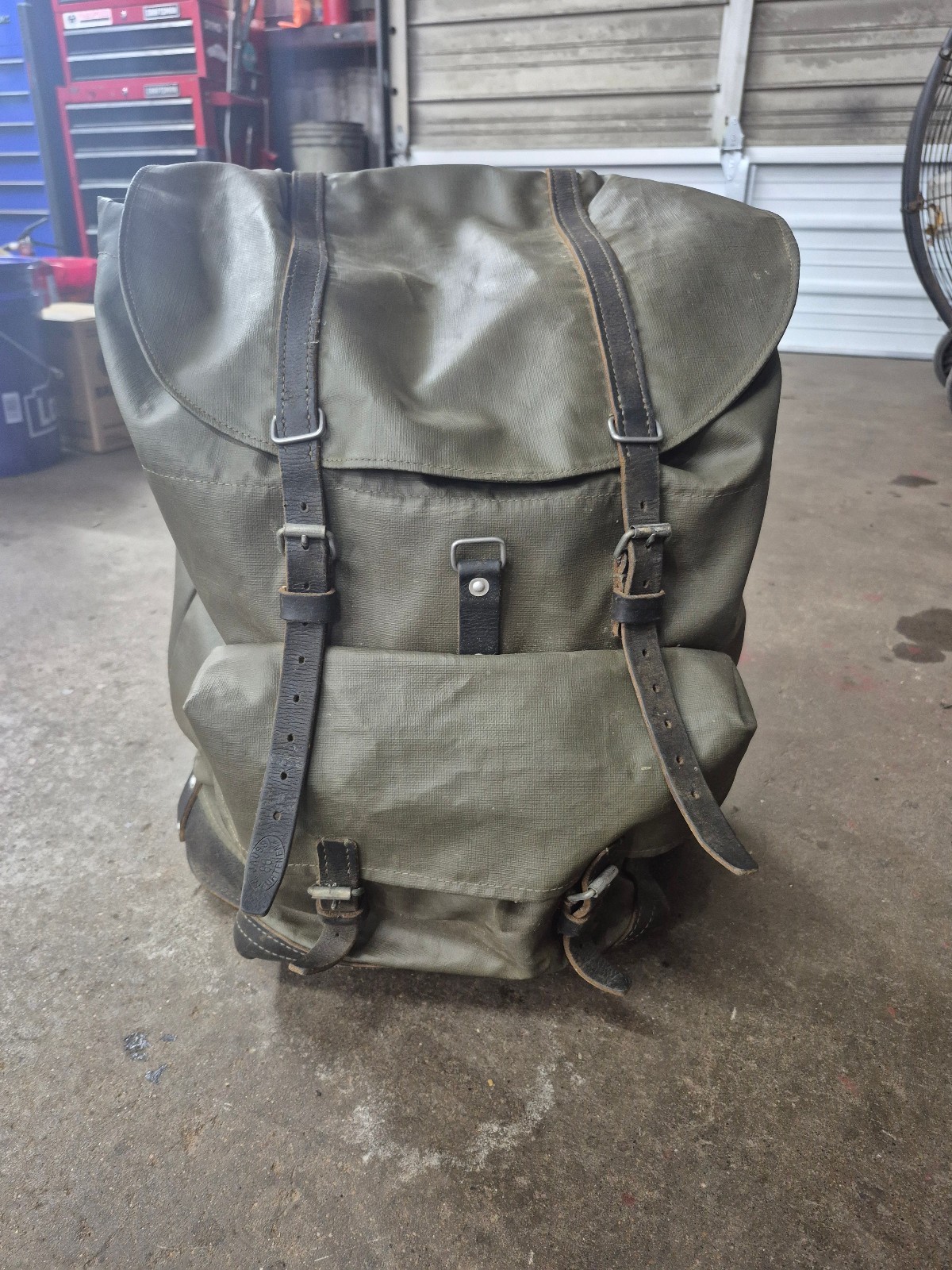 Swiss Military Backpack With Military Relics WW2 Style Excellent Quality Swiss Military Backpack With Military Relics WW2 Style Excellent Quality
