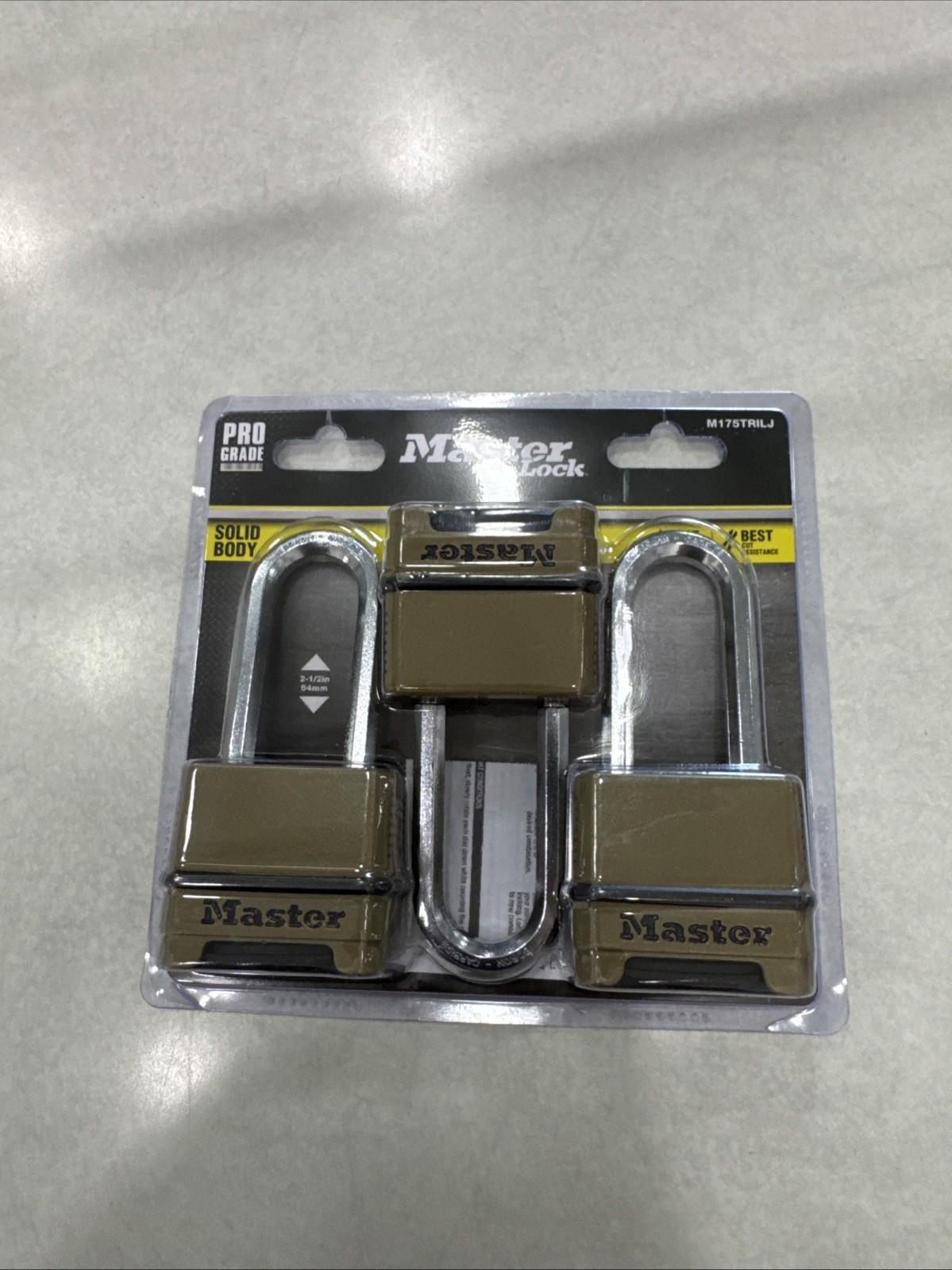 MASTER LOCK 3 Pack Heavy Duty Outdoor Resettable Combination Padlocks M175TRILJ MASTER LOCK 3 Pack Heavy Duty Outdoor Resettable Combination Padlocks M175TRILJ