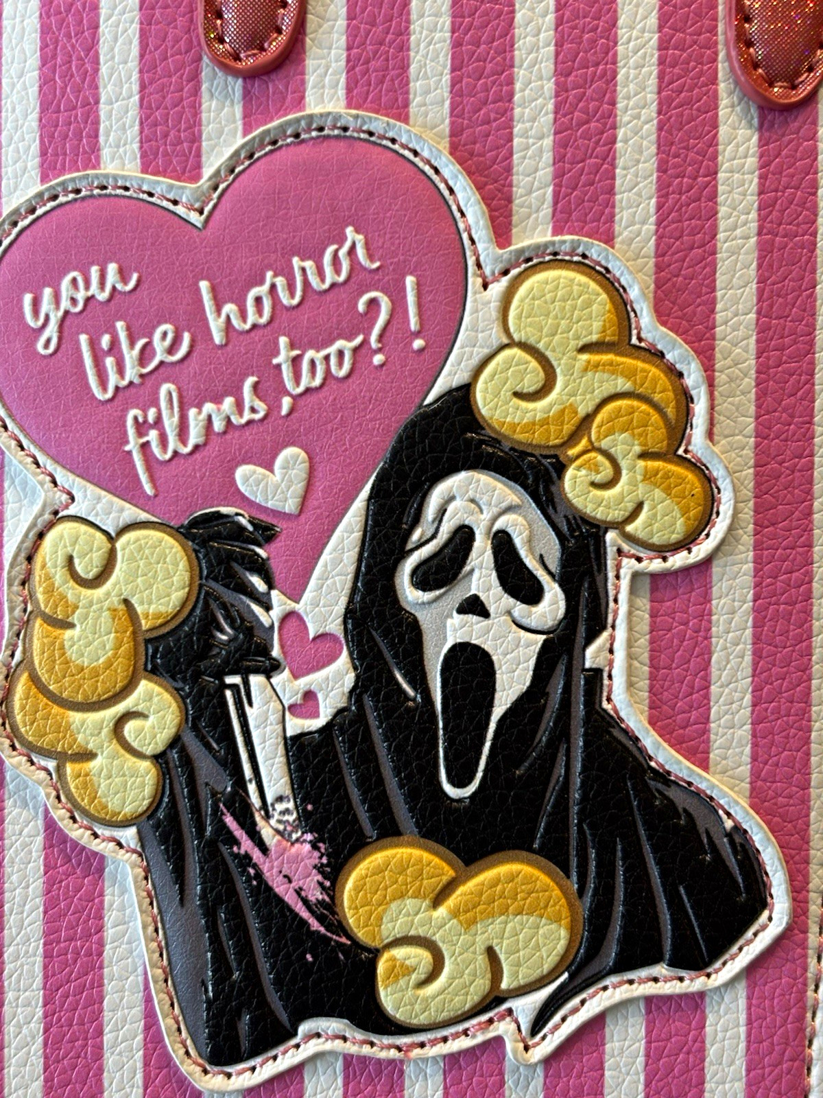 Spirit Halloween Ghost Face Pink Popcorn Crossbody Bag NWT SOLD OUT 2026 Spirit Halloween Ghost Face Pink Popcorn Crossbody Bag NWT SOLD OUT 2026