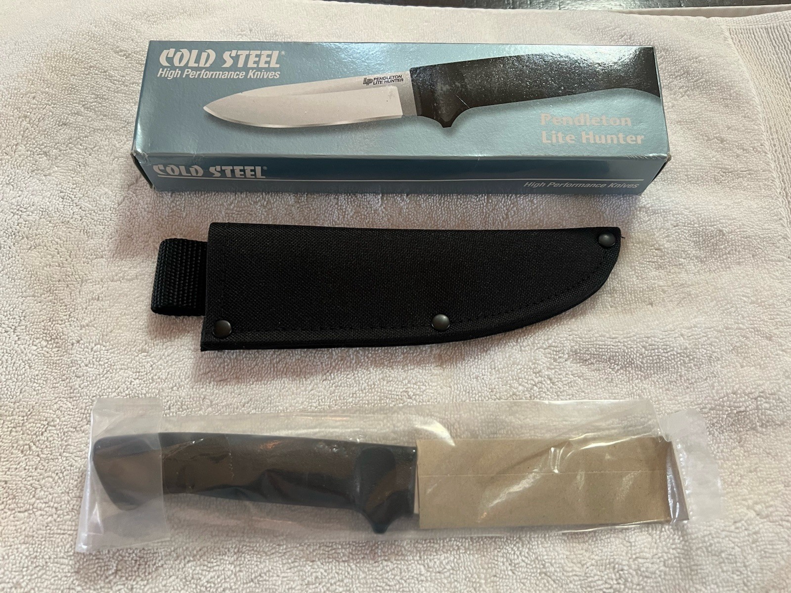 Pendleton Lite Hunter Cold Steel High Performance Knife 20SPH Pendleton Lite Hunter Cold Steel High Performance Knife 20SPH