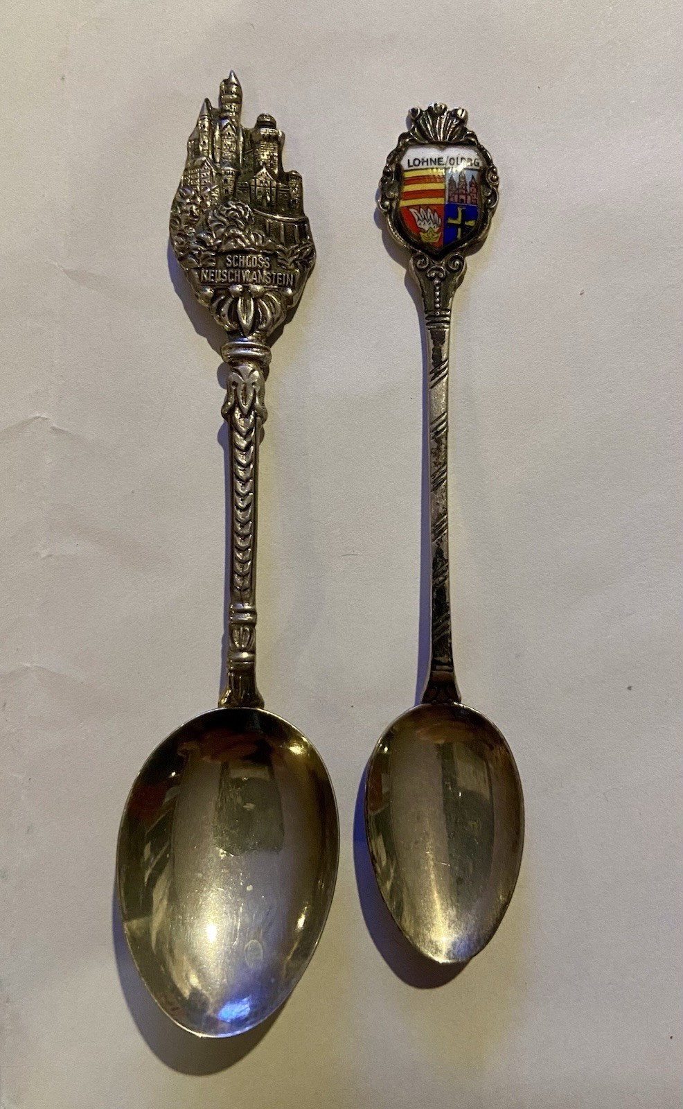 2 Vintage Fritz Reu 800 Silver Enamel Souvenir Spoons Neuschwanstein Lohne Oldbg 2 Vintage Fritz Reu 800 Silver Enamel Souvenir Spoons Neuschwanstein Lohne Oldbg