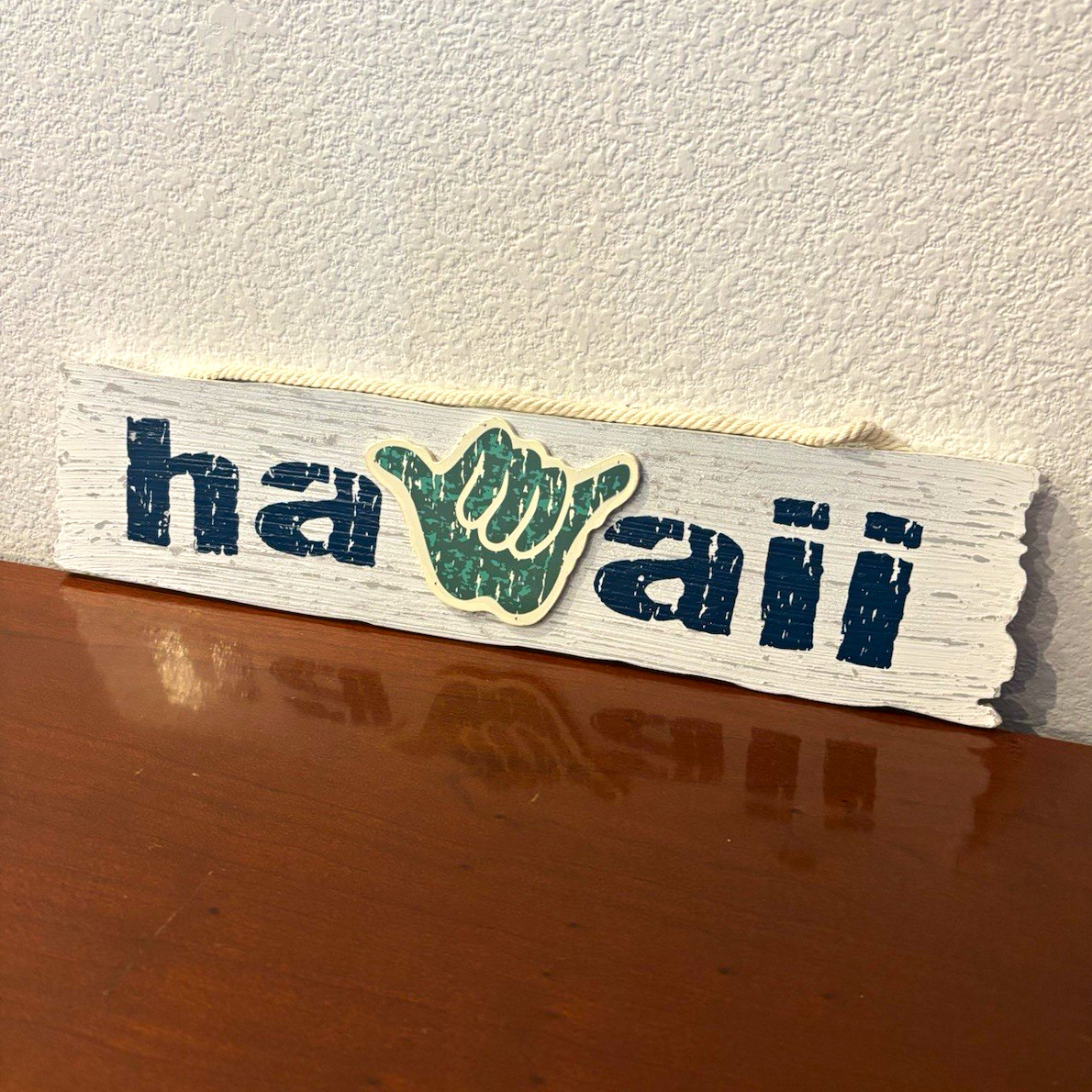 Hawaii Shaka Hand Rustic Wooden Sign, Decorative Hawaiian Culture Wall Decor Hawaii Shaka Hand Rustic Wooden Sign, Decorative Hawaiian Culture Wall Decor