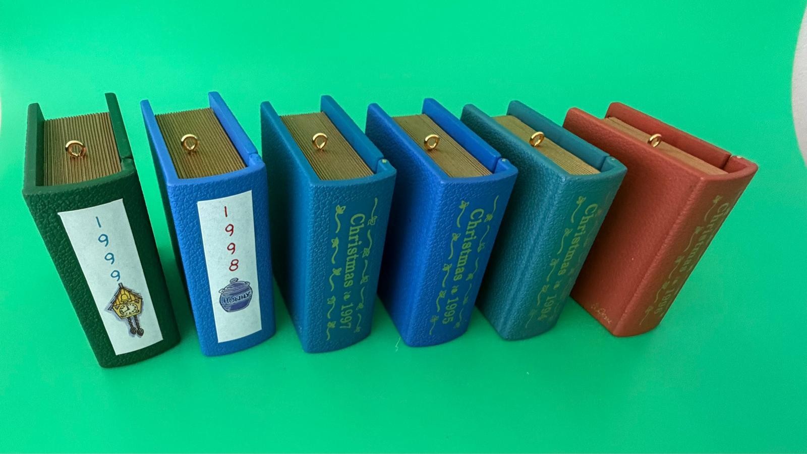 6 Vtg Hallmark Book Ornaments Mother Goose 94-97 Winnie Pooh Books 1&2 98-99 6 Vtg Hallmark Book Ornaments Mother Goose 94-97 Winnie Pooh Books 1&2 98-99