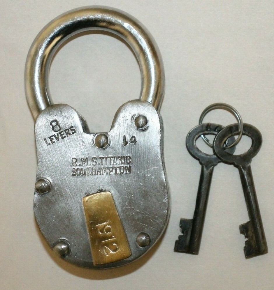 Heavy Antique Vintage Style Titanic Lock Padlock & 2 Skeleton Keys Jailer 1912 Heavy Antique Vintage Style Titanic Lock Padlock & 2 Skeleton Keys Jailer 1912