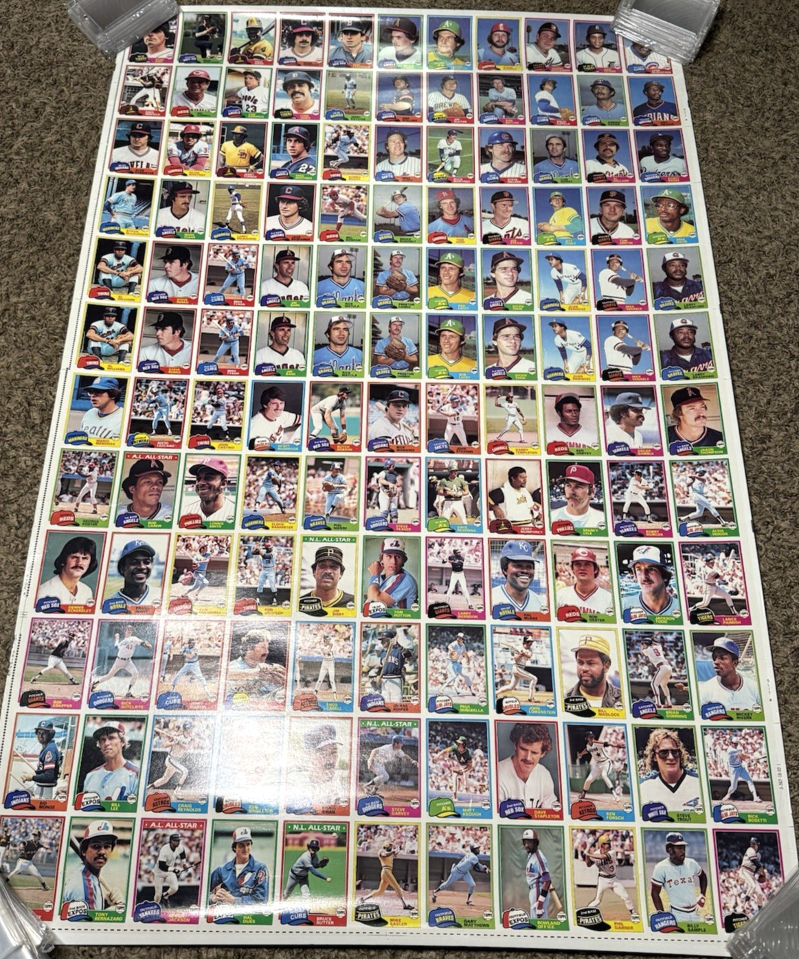 1981 Topps Baseball Uncut Sheet (132 Cards) MLB Reggie Jackson Winfield Griffey