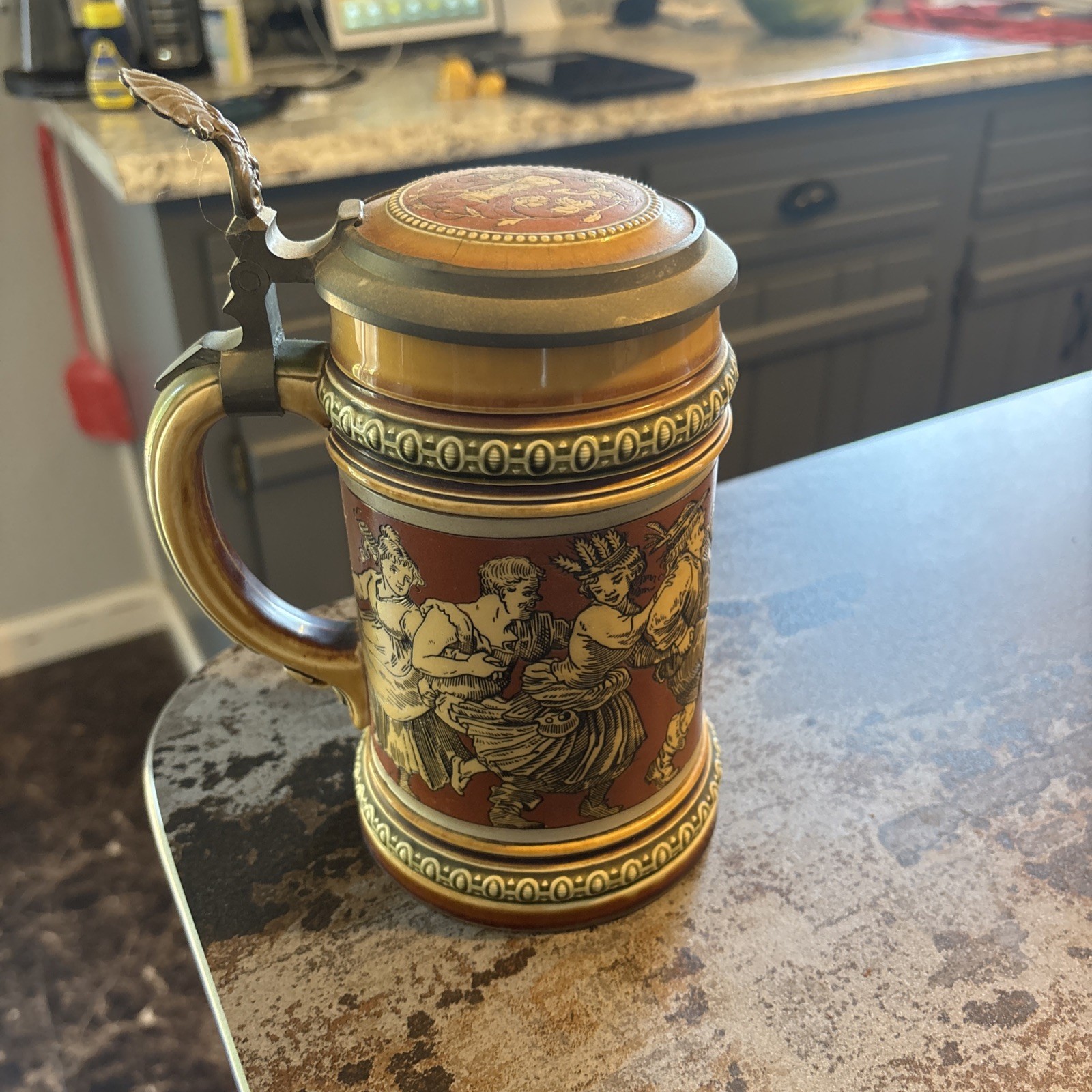 GERMAN METTLACH PEASANTS DANCING CERAMIC STEIN 2057 1/2 L GERMAN METTLACH PEASANTS DANCING CERAMIC STEIN 2057 1/2 L