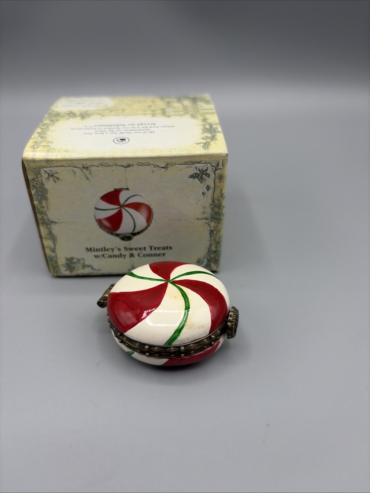 Boyds Bears Treasure Box Mintley\'s Sweet Treats w/Candy & Conner McNibble