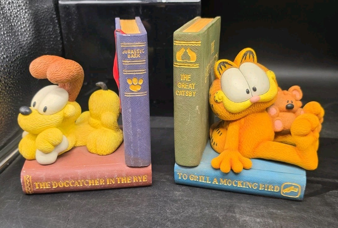 Garfield & Odie Bookends Figurine Statue Set Paws Vtg Heavy Garfield & Odie Bookends Figurine Statue Set Paws Vtg Heavy