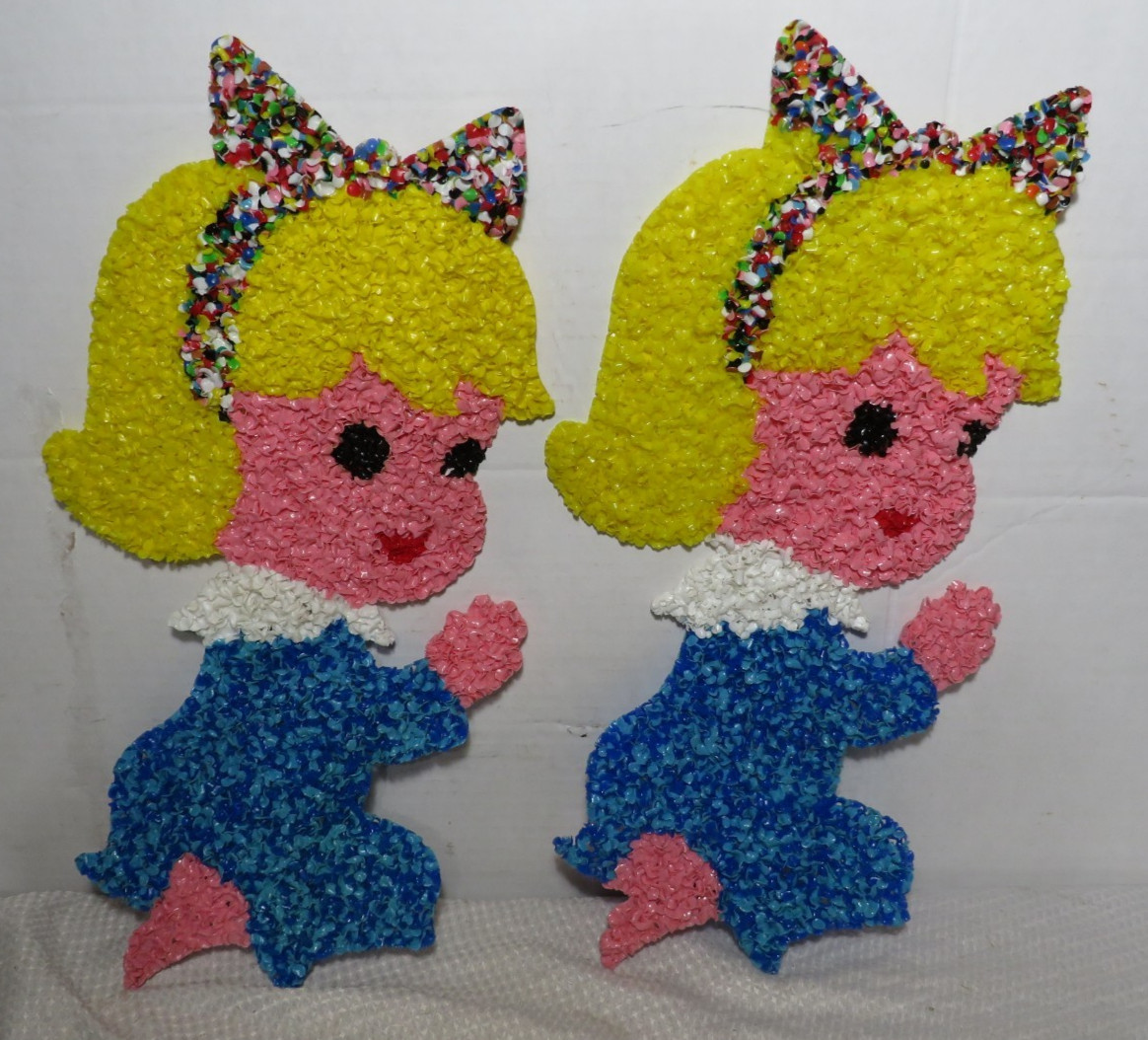 Lot of 2 Vtg 19”x12” Melted Plastic Popcorn Christmas Praying Girl Decorations Lot of 2 Vtg 19”x12” Melted Plastic Popcorn Christmas Praying Girl Decorations