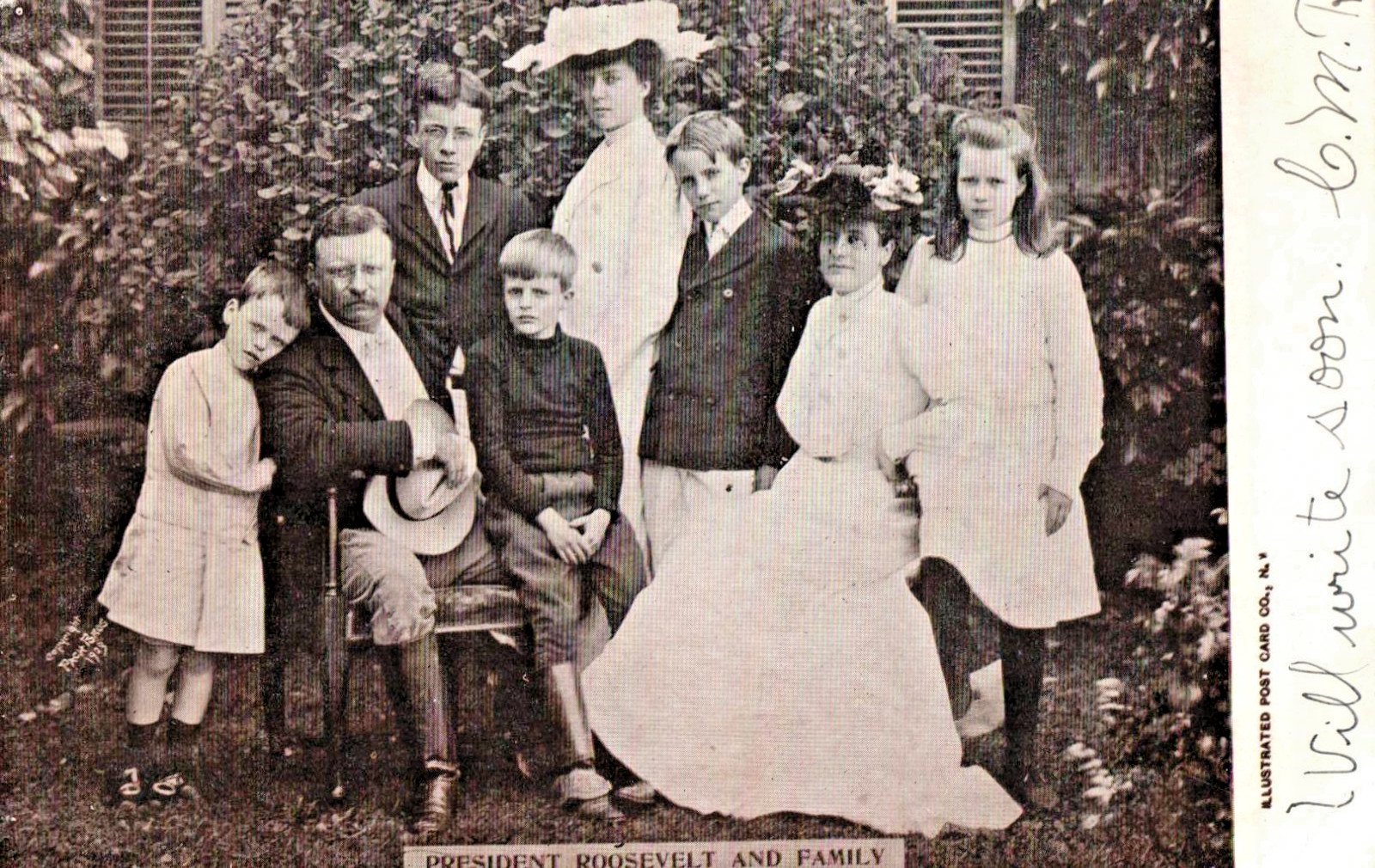 1906 B&W RPPC President Theodore Roosevelt And His Family Postcard 1906 B&W RPPC President Theodore Roosevelt And His Family Postcard
