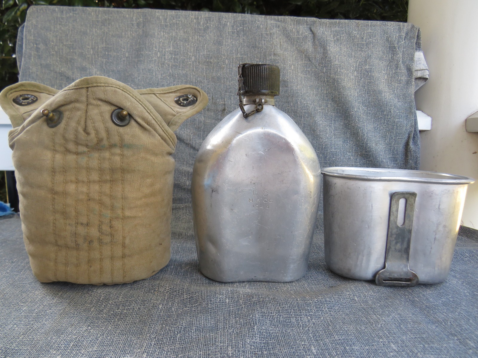 WWII US 1944 U.S. M.A. CO. CANTEEN & CUP, 1942 or 1943 JA SHOE COVER VERY GOOD