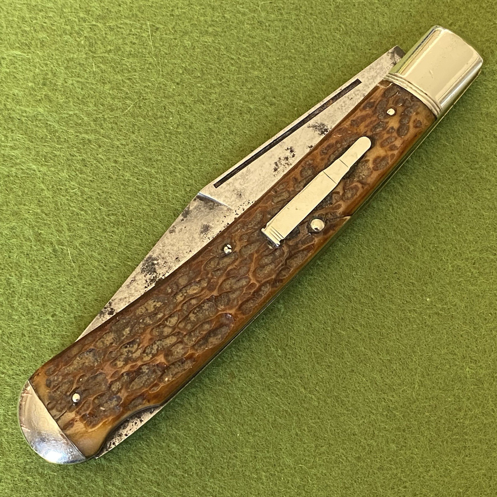 Old Vintage Remington UMC R1253 Lockback Banana Trapper Bullet Pocket Knife Old Vintage Remington UMC R1253 Lockback Banana Trapper Bullet Pocket Knife