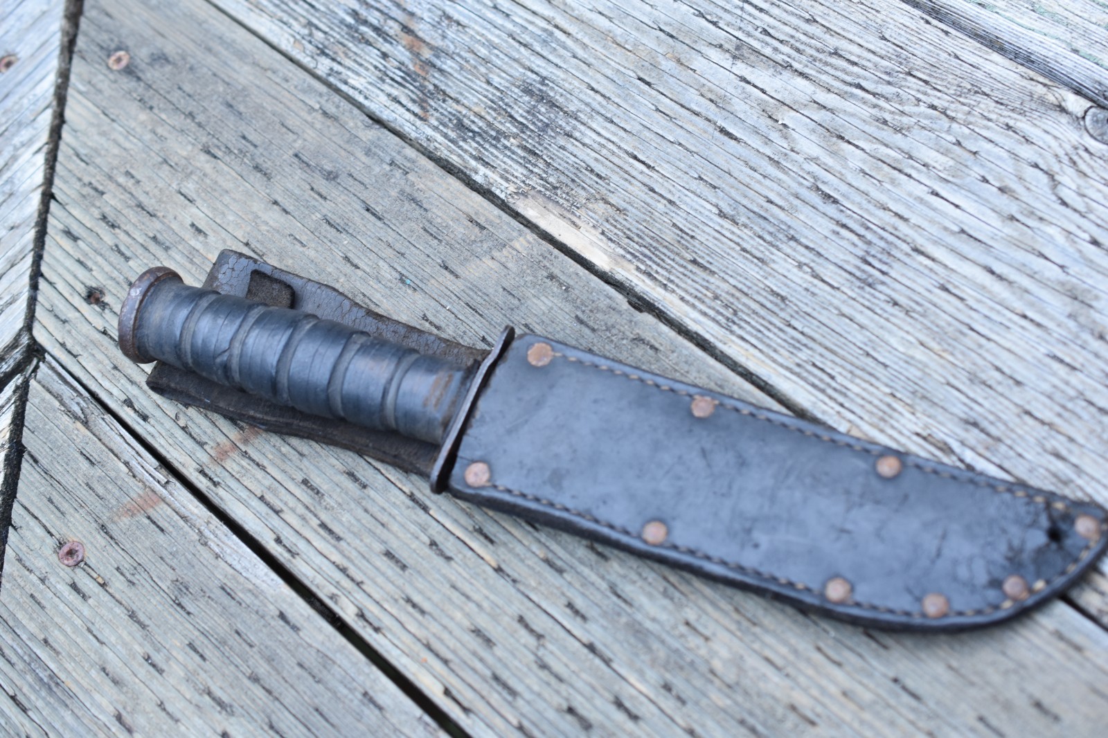 Vintage USMC MK2 Camillus N.Y. Fighting Knife with Sheath WWII Vintage USMC MK2 Camillus N.Y. Fighting Knife with Sheath WWII