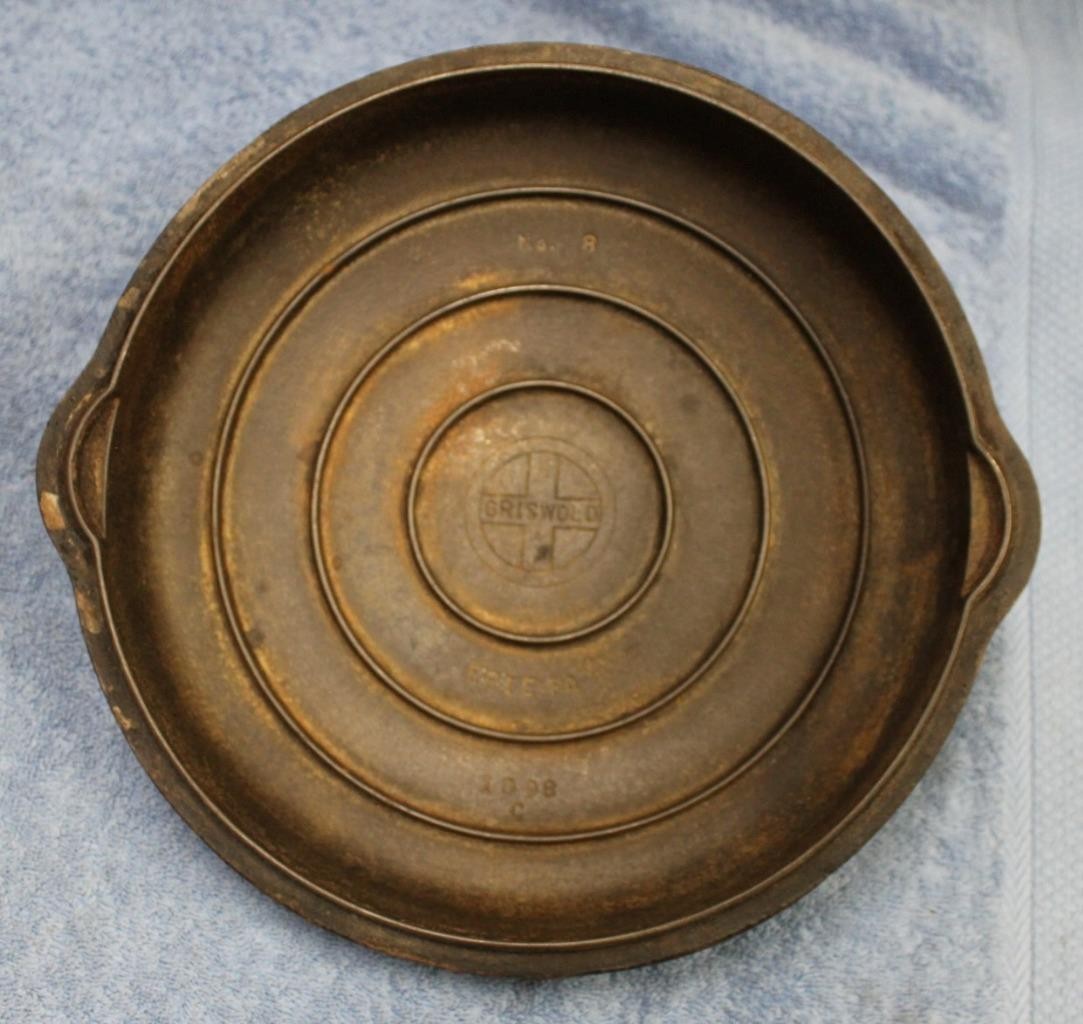 Vintage Griswold No. 8 Dutch Oven Lid Excellent 1098 C -- LID ONLY Small Logo