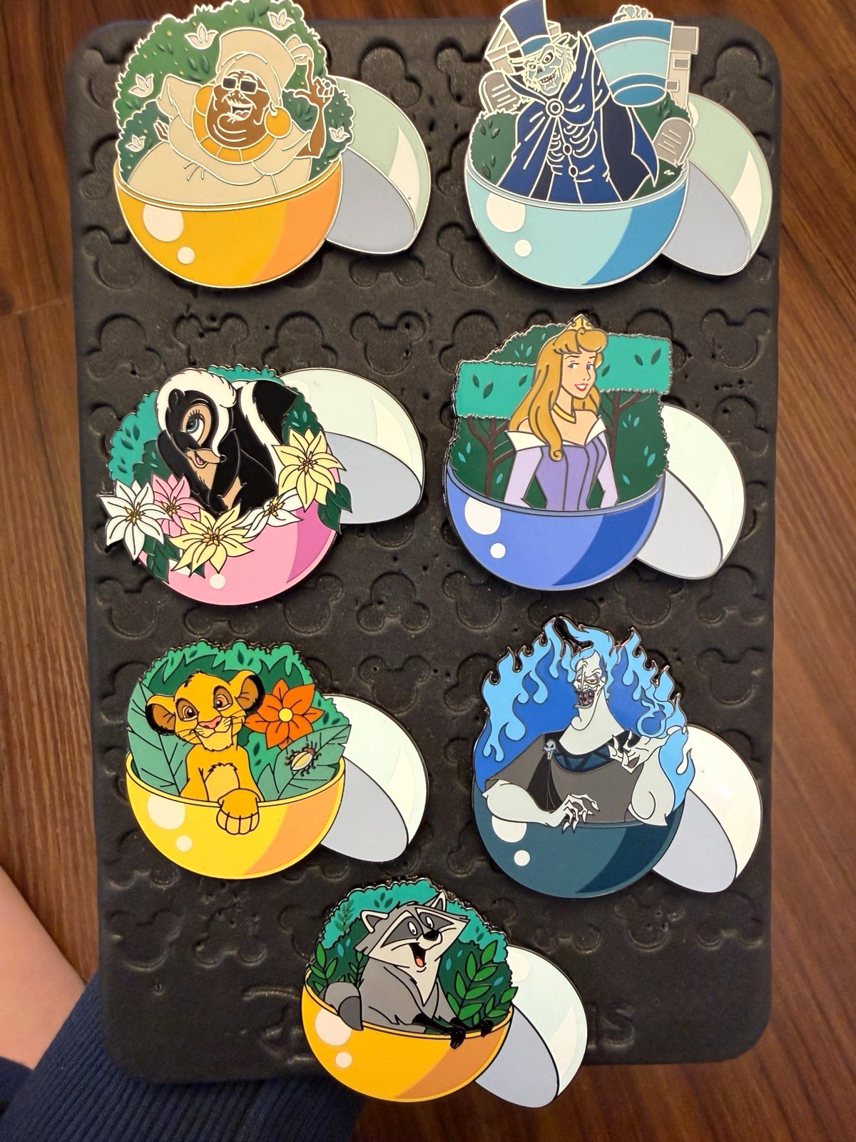 Disney HATBOX GHOST/ MAMA ODIE RARE Pin Gacha Ball Vending Machine Mystery Pin Disney HATBOX GHOST/ MAMA ODIE RARE Pin Gacha Ball Vending Machine Mystery Pin