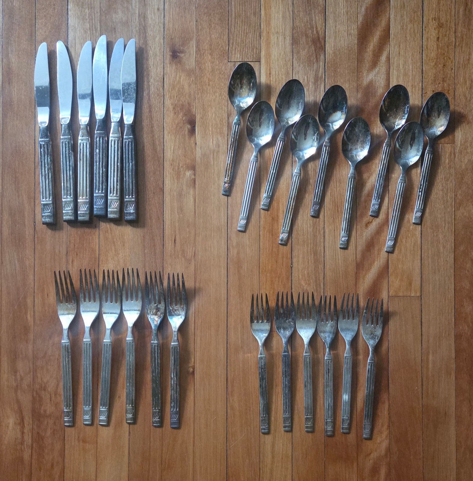 Vintage Oneida United Airlines Silverplate Flatware Set 27 Pc Knives Forks Spoon Vintage Oneida United Airlines Silverplate Flatware Set 27 Pc Knives Forks Spoon