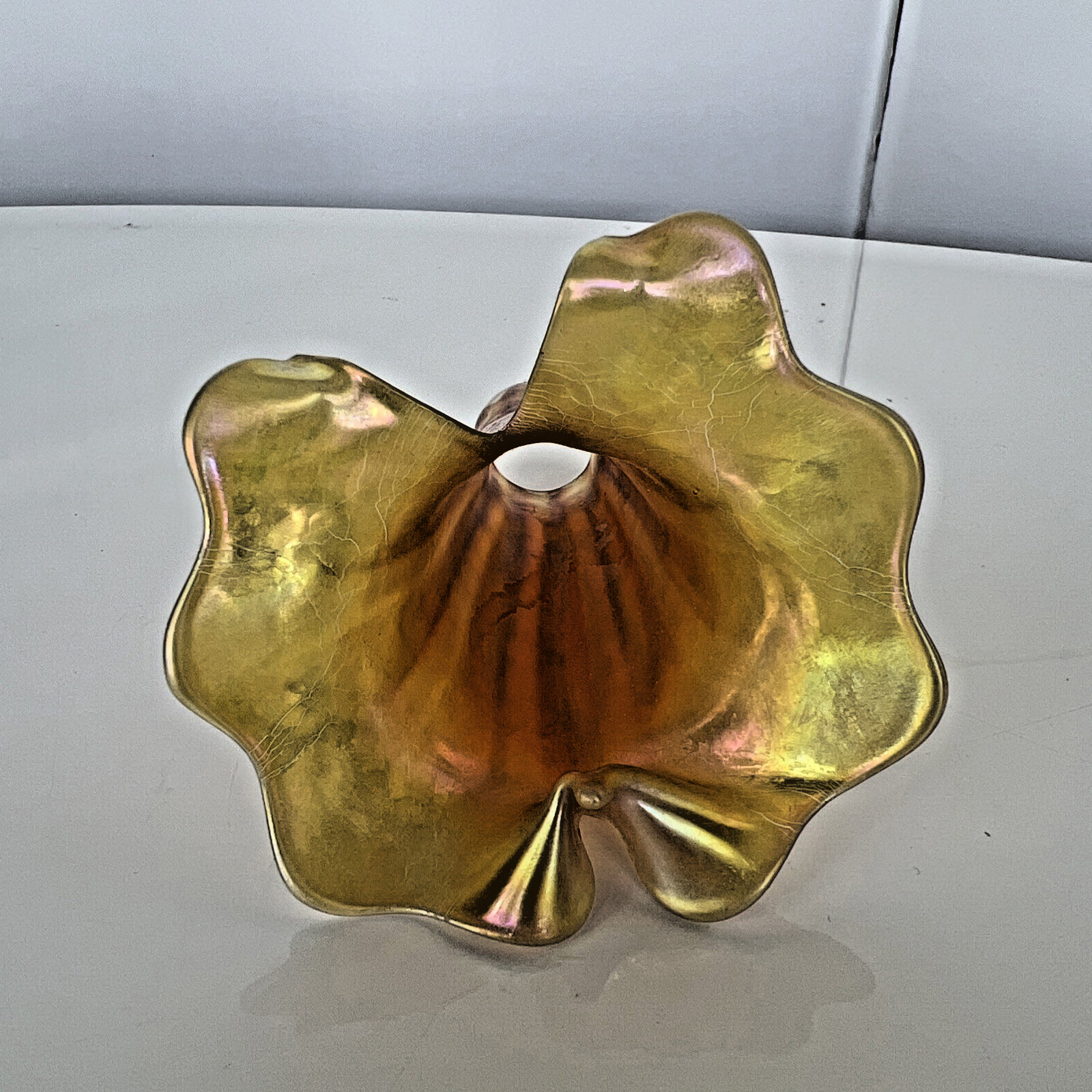 Lundberg Studios Tiffany Style signed 1990 Art Nouveau Calla Lily Glass Shades Lundberg Studios Tiffany Style signed 1990 Art Nouveau Calla Lily Glass Shades