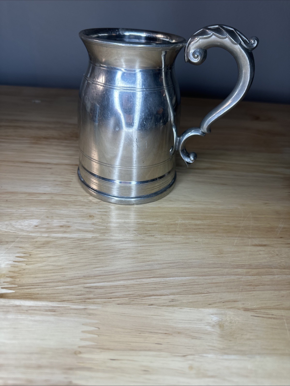 VTG English Pewter Tankard 1 Pint Made In Sheffield England Scroll Handle 5”