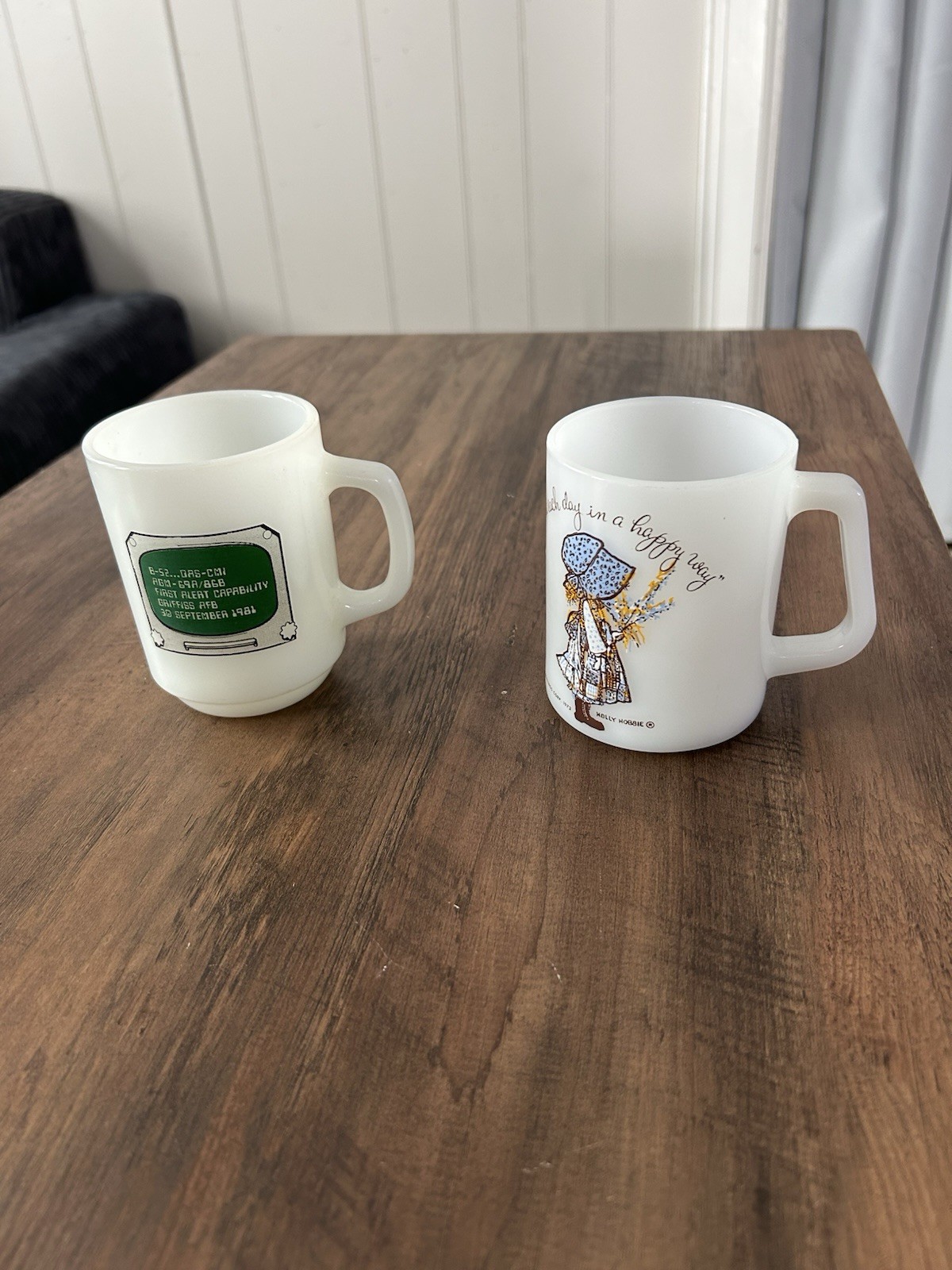 Vintage Anchor Hocking Coffee Mug Lot of 2 Milk Glass Good Condition ⚓️ Vintage Anchor Hocking Coffee Mug Lot of 2 Milk Glass Good Condition ⚓️