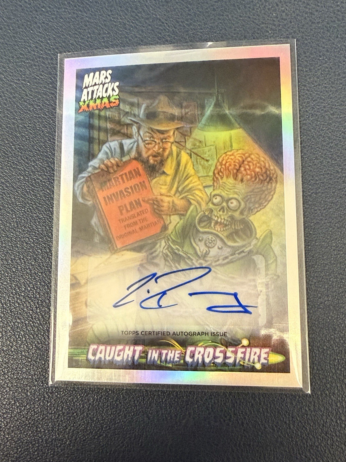 Topps 2026 Mars Attacks Christmas Caught in the Crossfire CHRIS RAMSAY Auto Topps 2026 Mars Attacks Christmas Caught in the Crossfire CHRIS RAMSAY Auto