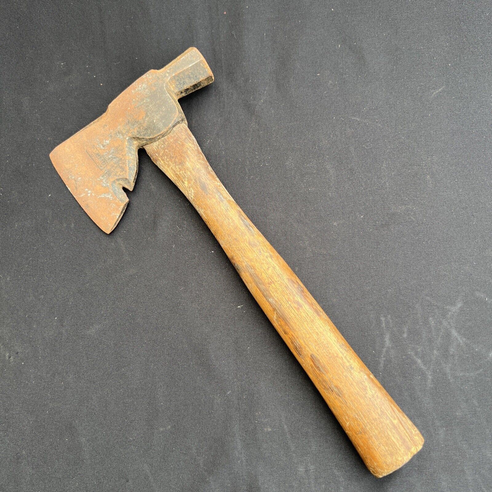 Vintage Plumb Victory Axe Hatchet Throwing Ax  13.5” Wooden Handle