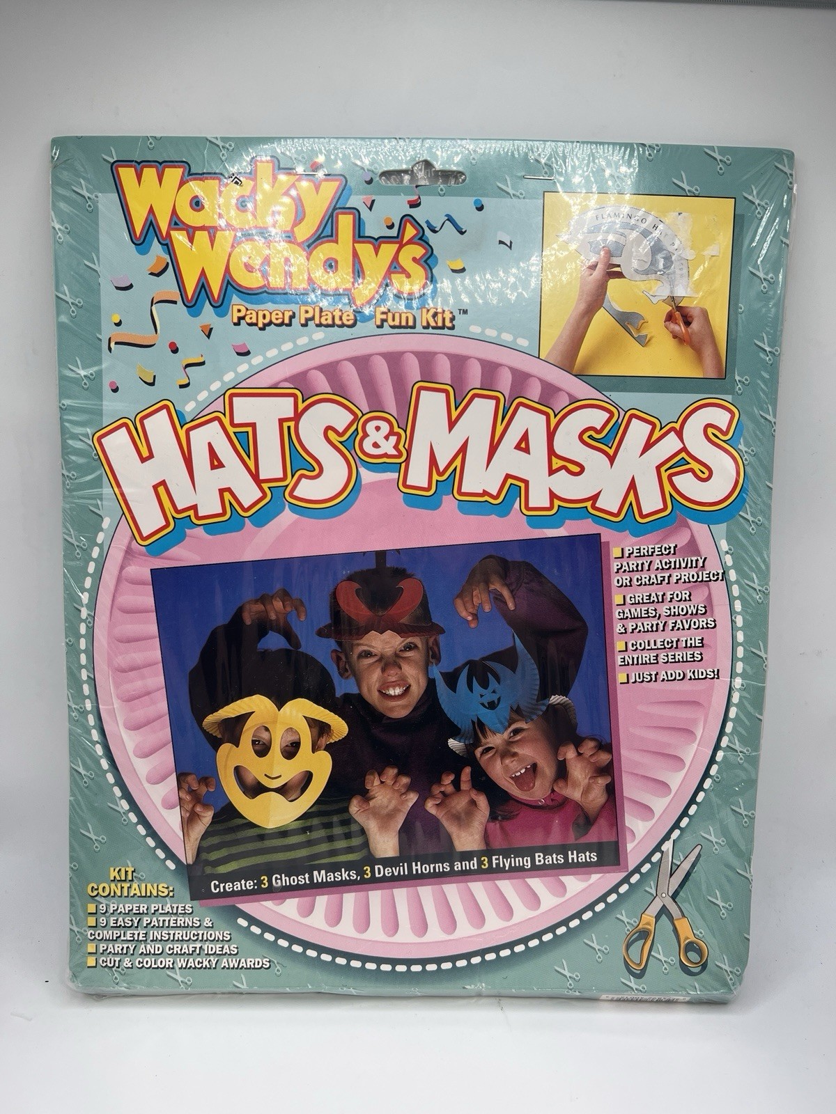 Vintage 1991 WACKY WENDY\'s Hats & Masks (Halloween) Paper Plate NOS SEALED