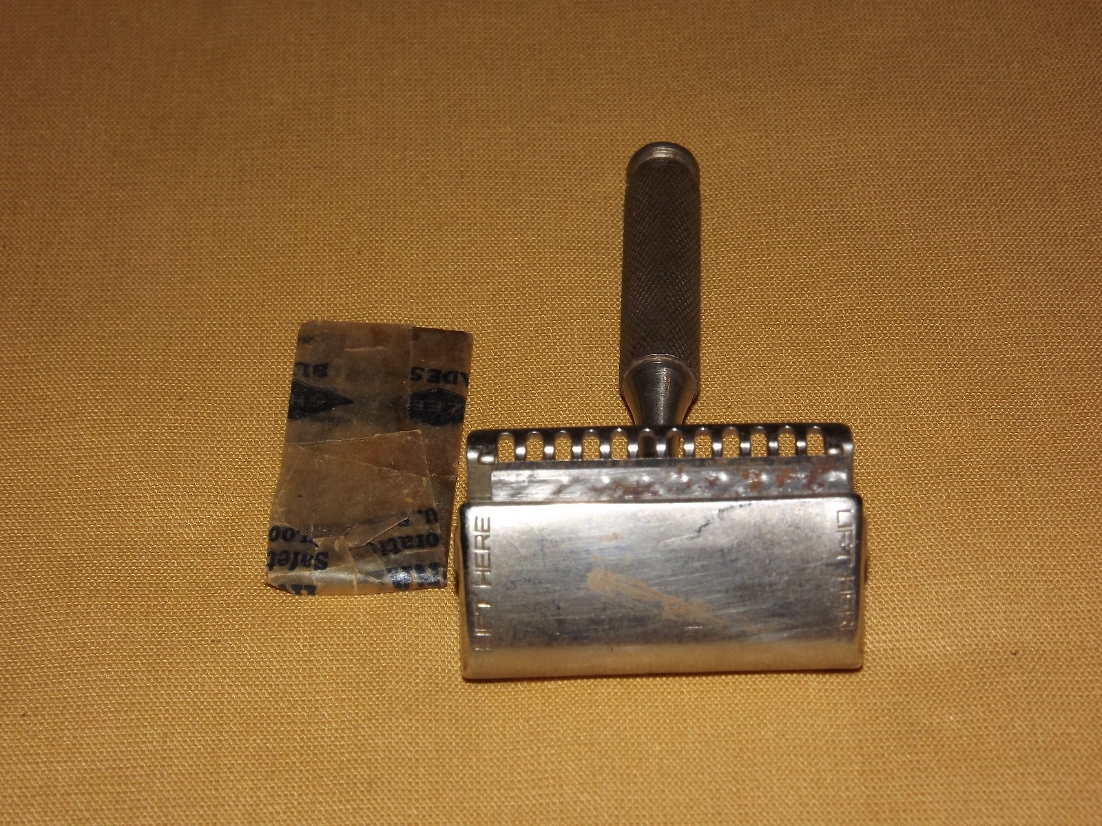 VINTAGE BARBER 1914 EVER-READY RAZOR VINTAGE BARBER 1914 EVER-READY RAZOR