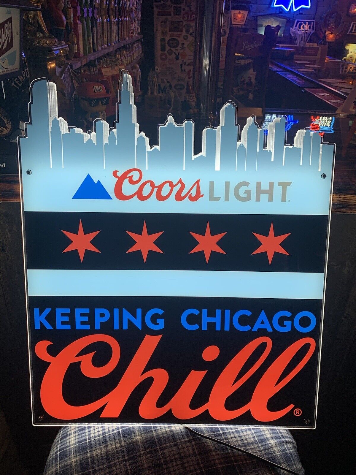 BRAND NEW IN THE BOX Rare Coors Light Beer Keep Chicago Chill LED Lighted Sign