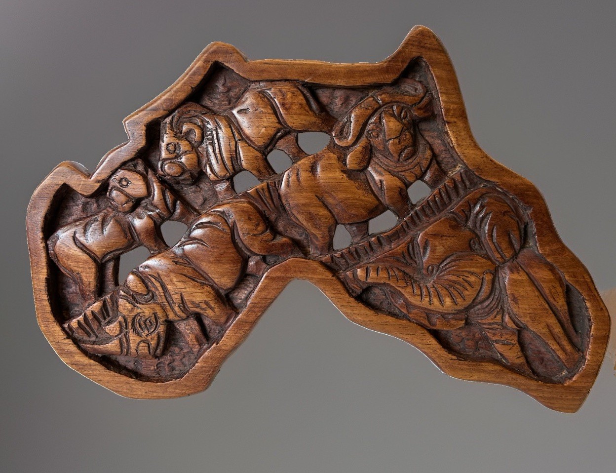 Vintage African Big 5 Hand Carved Wooden Wall Plaque Shaped African Silhouette Vintage African Big 5 Hand Carved Wooden Wall Plaque Shaped African Silhouette