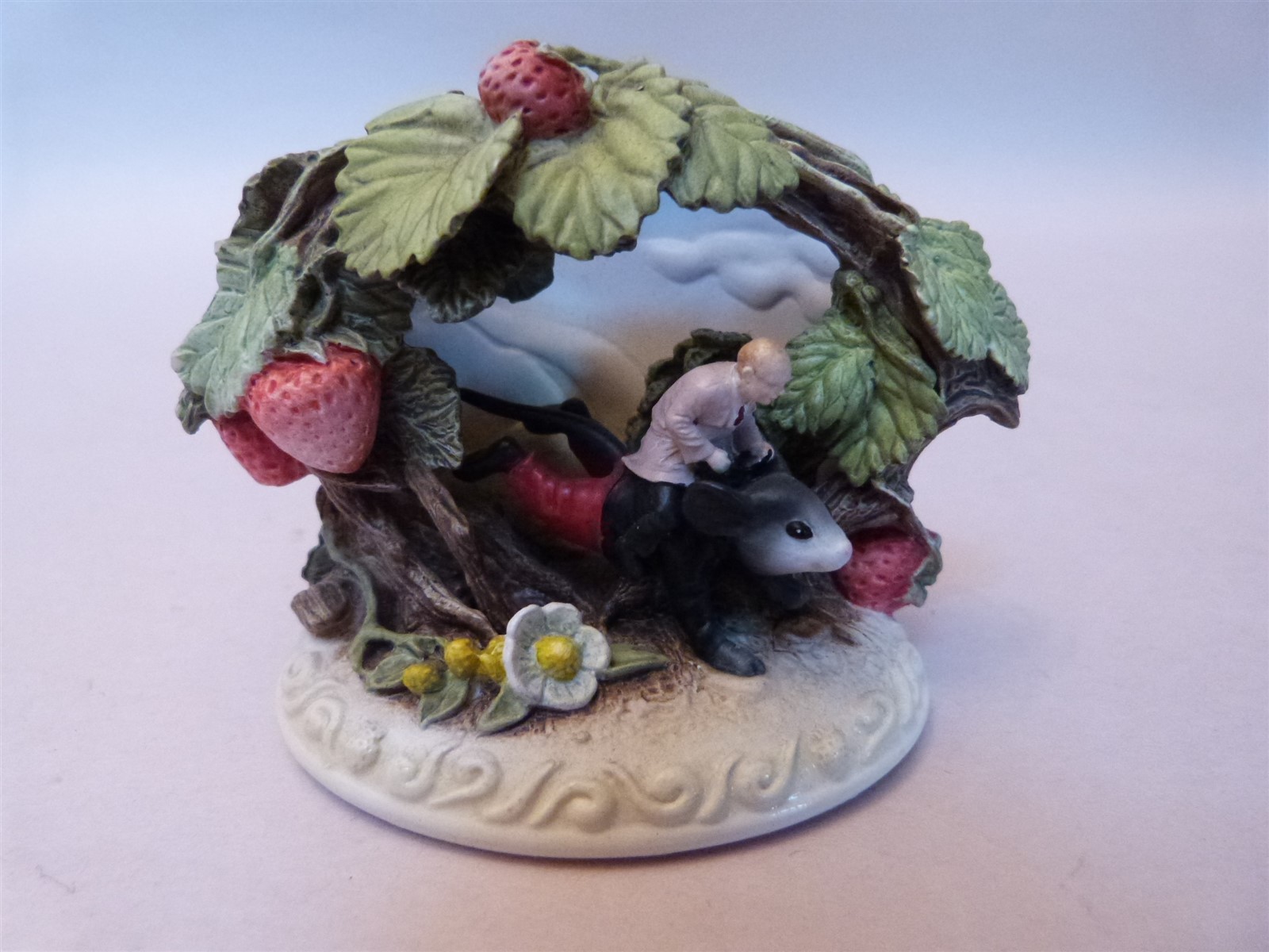 ~ VINTAGE 2005 Olszewski Collector Society Figurine 3\