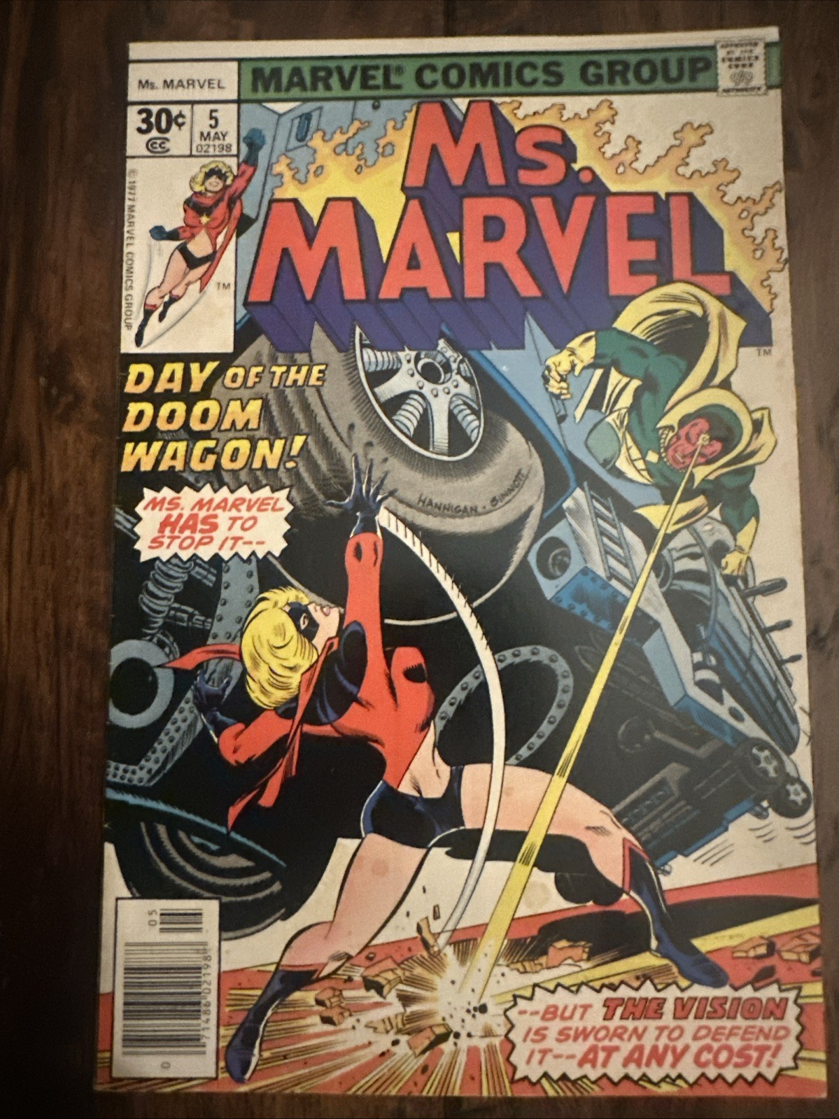 Ms. Marvel #5 (Marvel Comics May 1977) Fine + Ms. Marvel #5 (Marvel Comics May 1977) Fine +