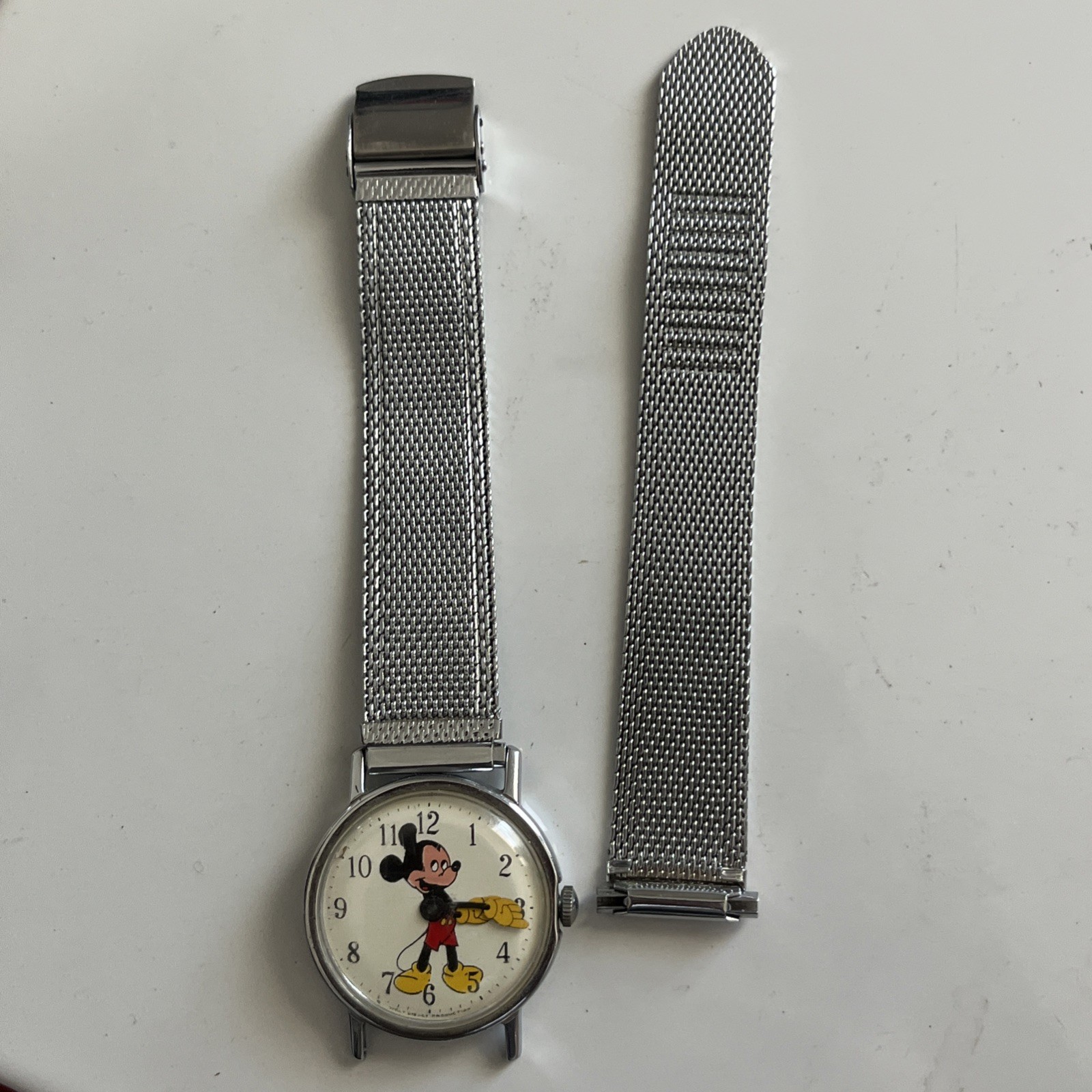 Vintage 1970s Men's Timex wind-up Mickey Mouse Watch for Repair Vintage 1970s Men's Timex wind-up Mickey Mouse Watch for Repair