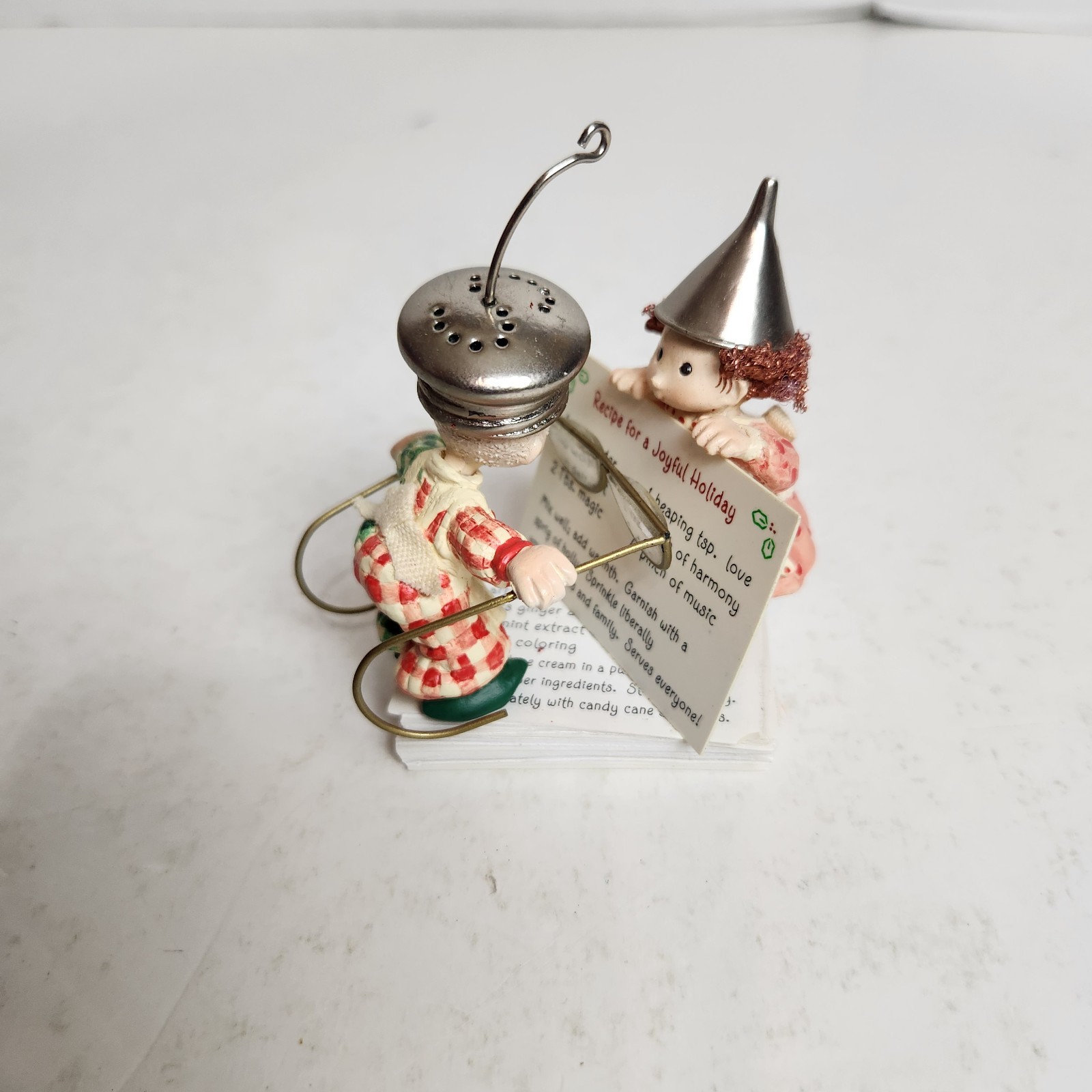 2006 Hallmark Keepsake Ornament Snicker & Doodle The Merry Bakers Sue Tague 2006 Hallmark Keepsake Ornament Snicker & Doodle The Merry Bakers Sue Tague