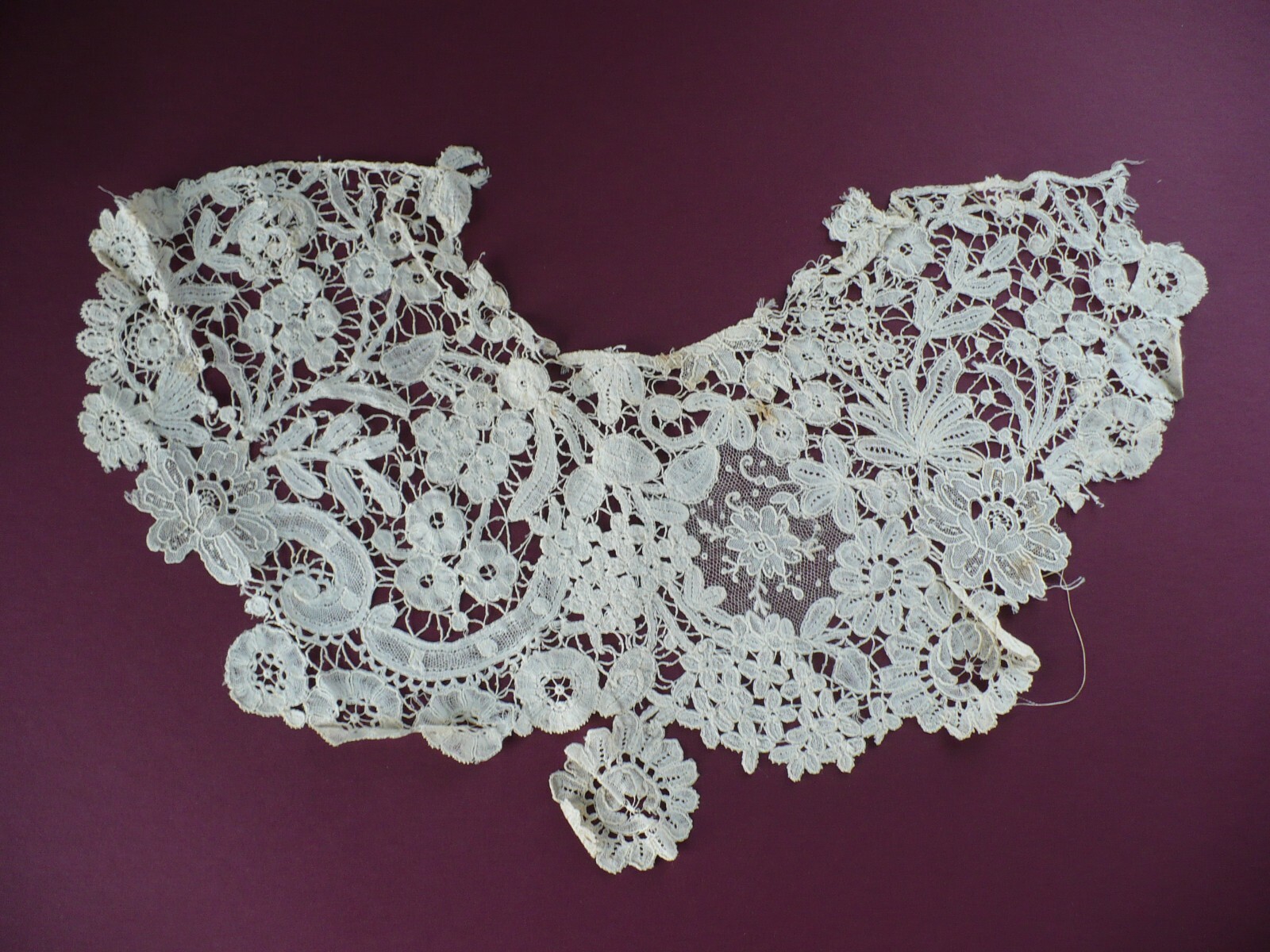 VICTORIAN ERA 1800\'S LACE COLLAR EXCEPTIONAL FINE FLORAL NEEDLEWORK EMBROIDERY