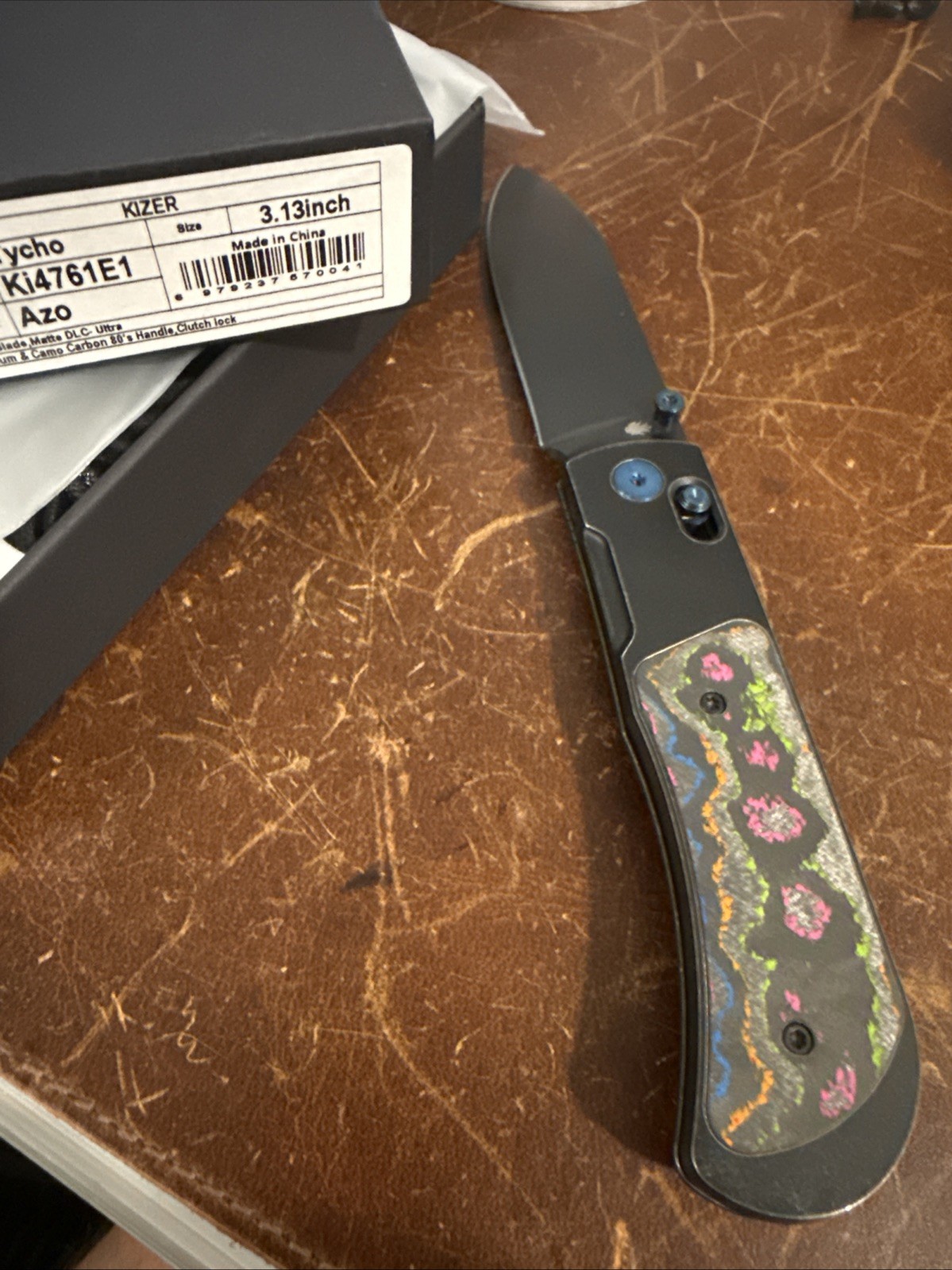 Kizer Tycho AZO M390 Blade Steel, Titanium Frame, 80’s Camo Carbon Handle Kizer Tycho AZO M390 Blade Steel, Titanium Frame, 80’s Camo Carbon Handle
