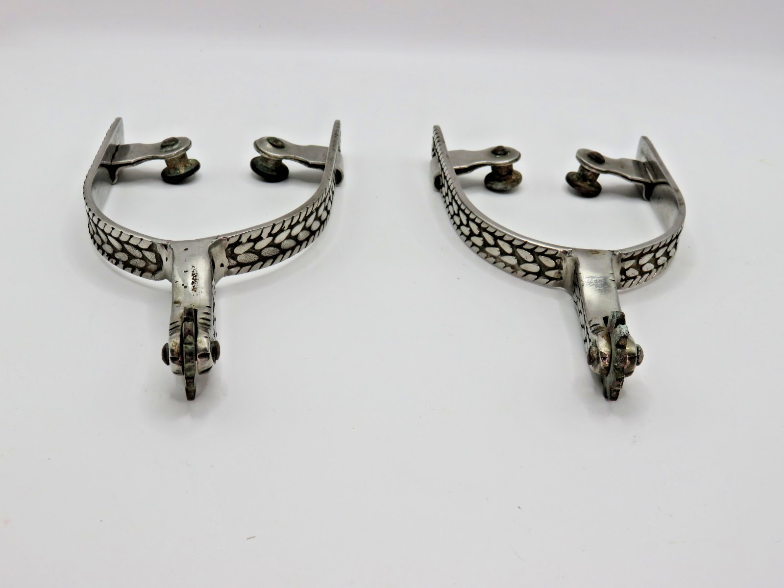 vintage western horseman spurs, no markings