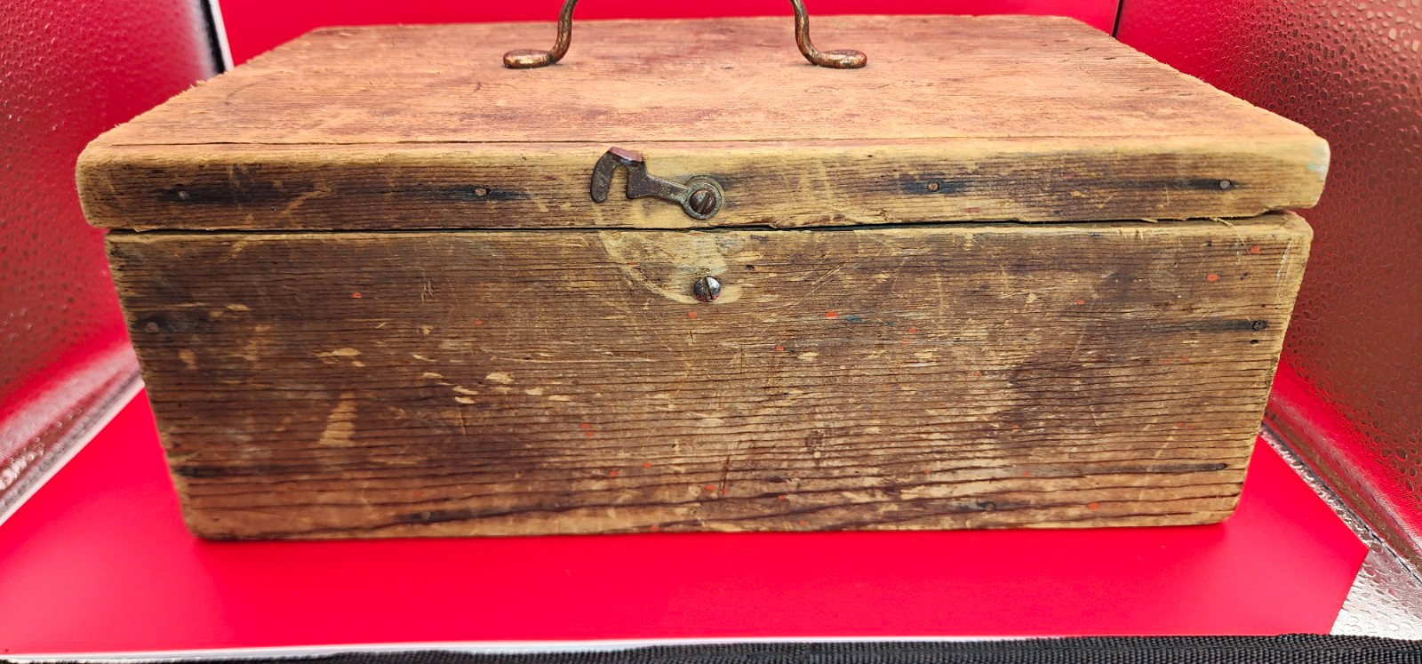 VTG Rustic Brown Wood Storage Box Rectangle Chest Hinged Lid Handle Latch VTG Rustic Brown Wood Storage Box Rectangle Chest Hinged Lid Handle Latch
