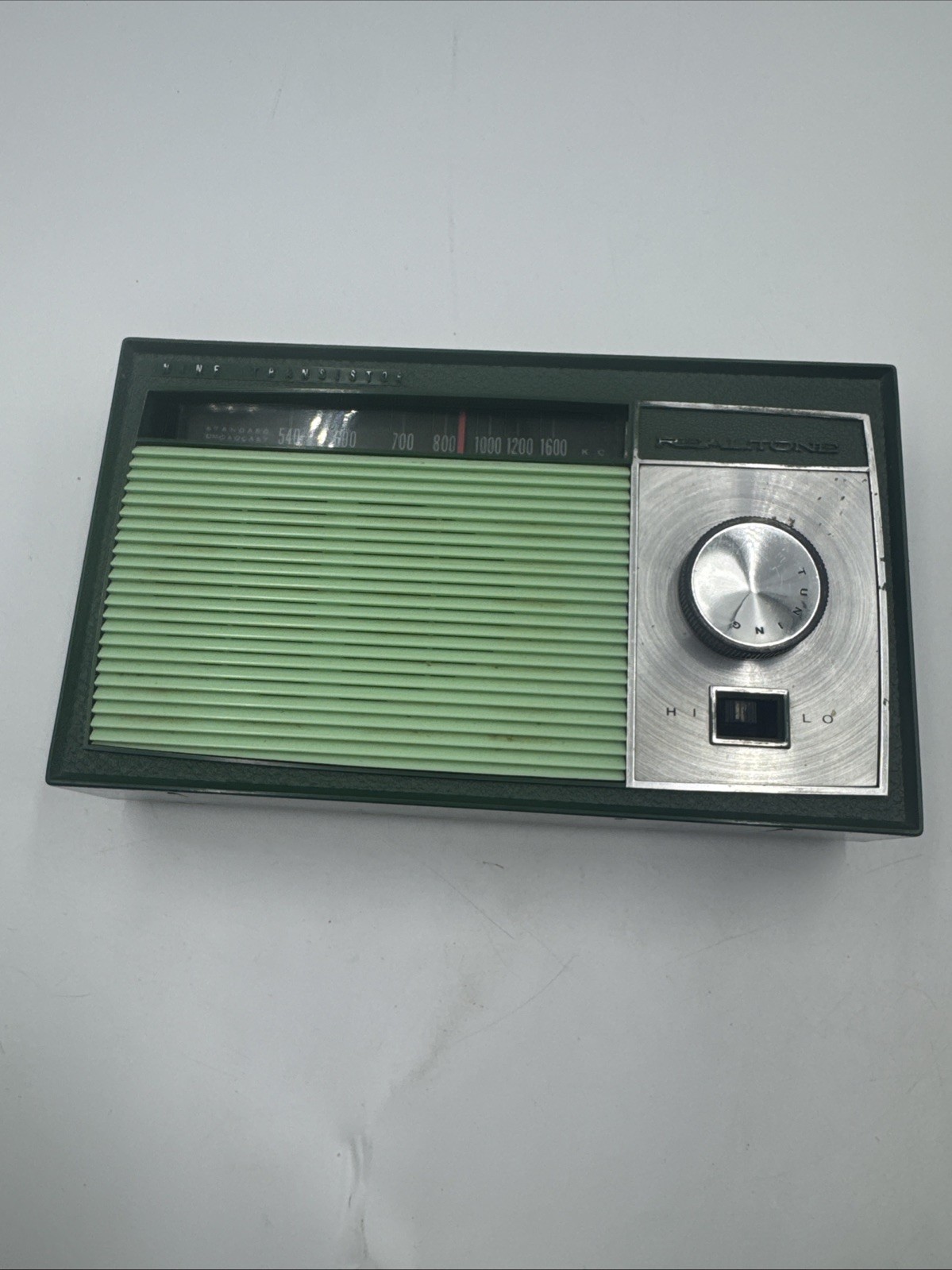 Vintage Realtone Transistor Radio 9-Transistor 1964 Japan Tested Works Vintage Realtone Transistor Radio 9-Transistor 1964 Japan Tested Works