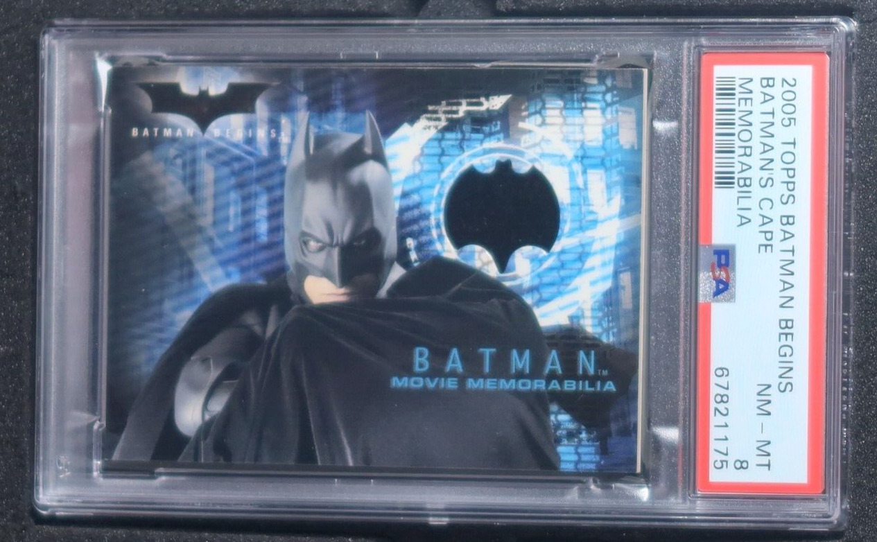2005 Topps Batman Begins Memorabilia Card BATMAN\'S CAPE PSA 8 Christian Bale