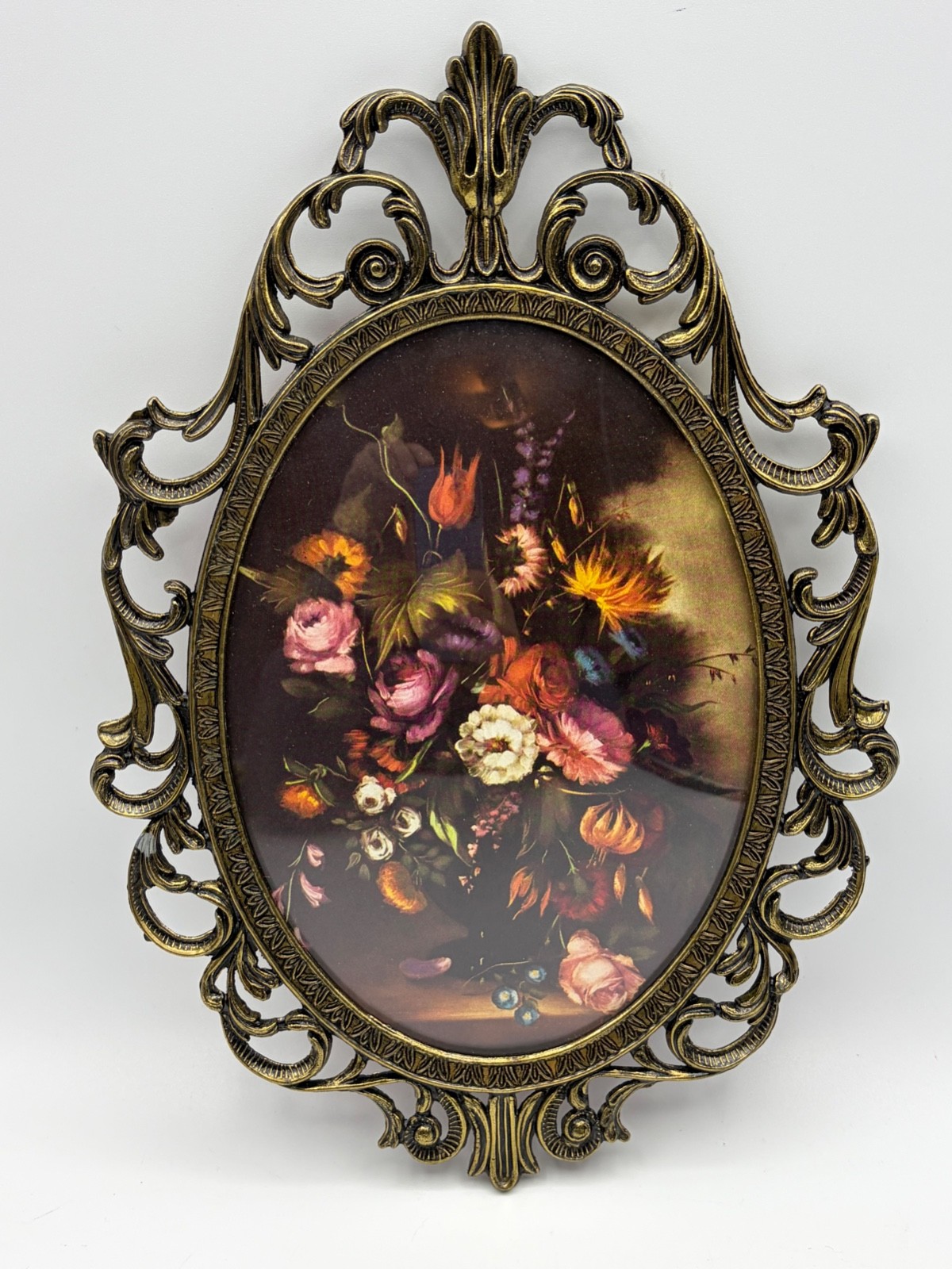 Vtg Italian Oval Brass ornate Metal framed Flower Print Convex Glass 10X7