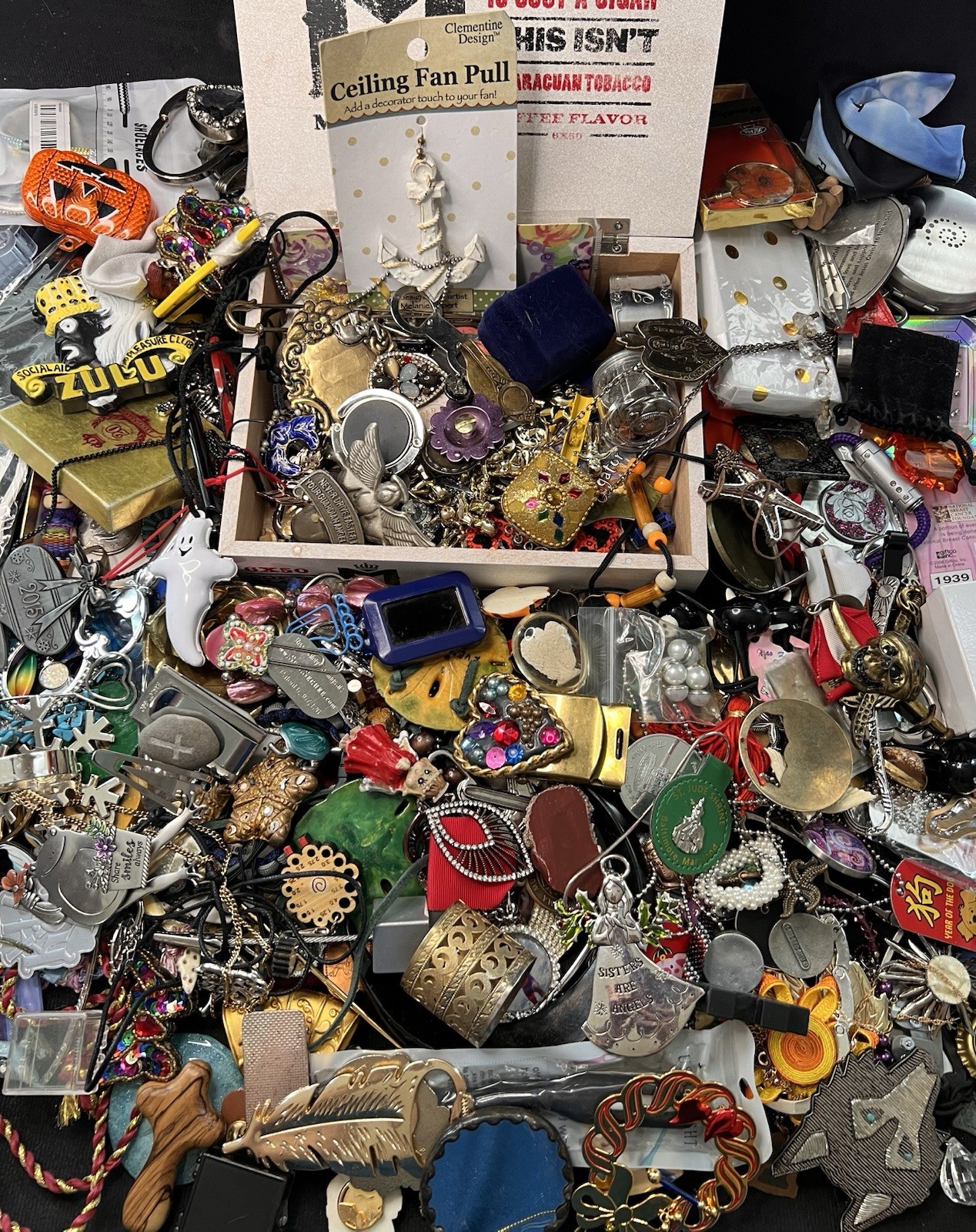 11 Lbs Junk Drawer Lot Odds Ends Trinkets Misc. Collectible Cigar Box Craft Mix 11 Lbs Junk Drawer Lot Odds Ends Trinkets Misc. Collectible Cigar Box Craft Mix