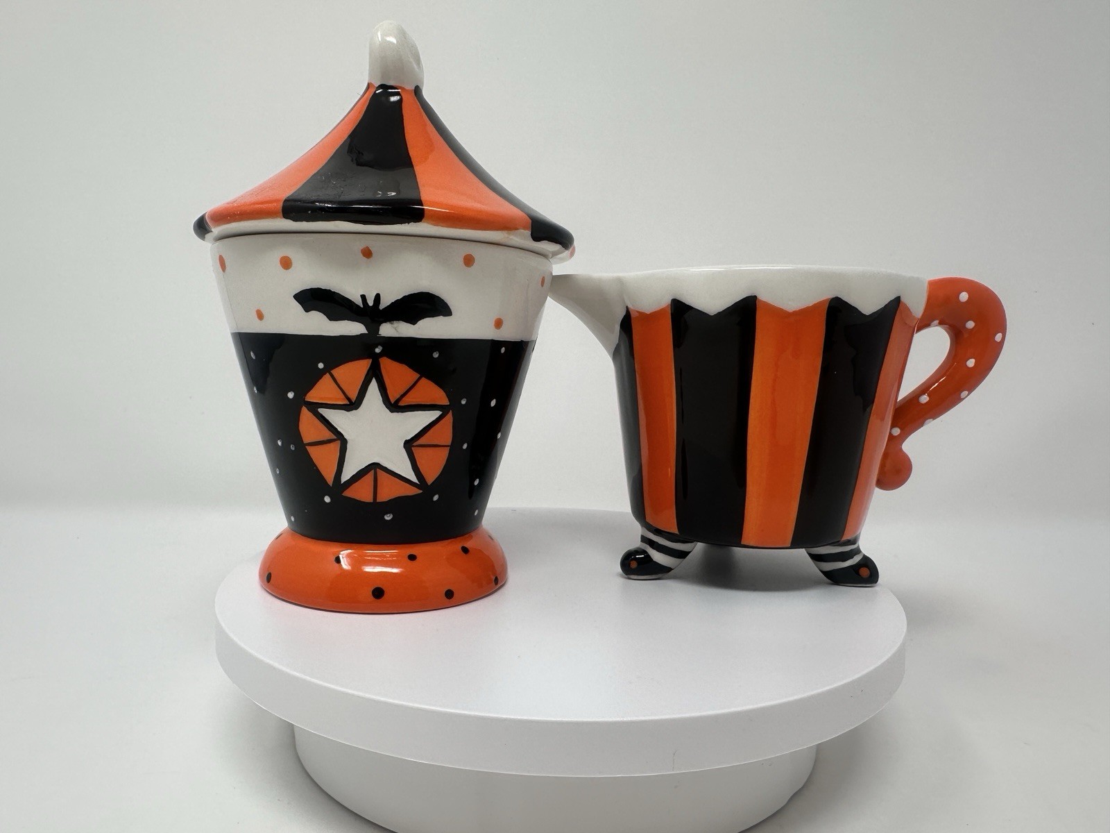 Johanna Parker Carnival Cottage Halloween Creamer & Sugar NEW IN BOX Johanna Parker Carnival Cottage Halloween Creamer & Sugar NEW IN BOX