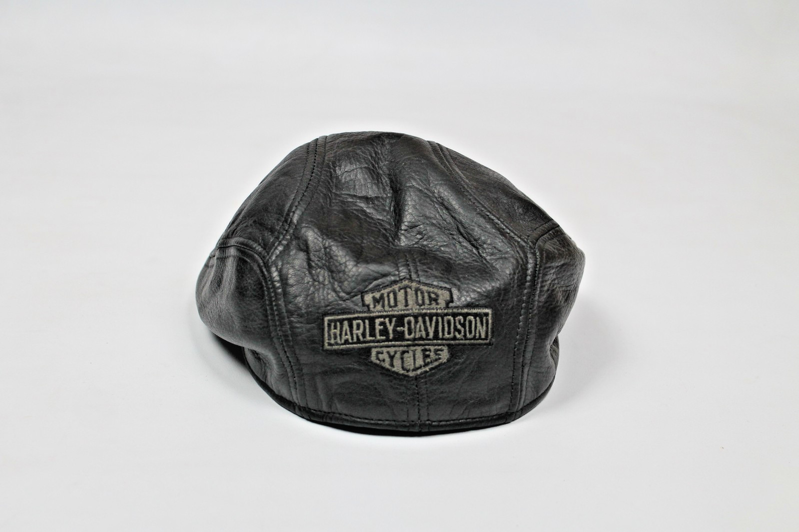 Vtg. Men\'s black leather HARLEY DAVIDSON Motorcycle Newsboy Cabbie cap hat, L/XL Vtg. Men\'s black leather HARLEY DAVIDSON Motorcycle Newsboy Cabbie cap hat, L/XL