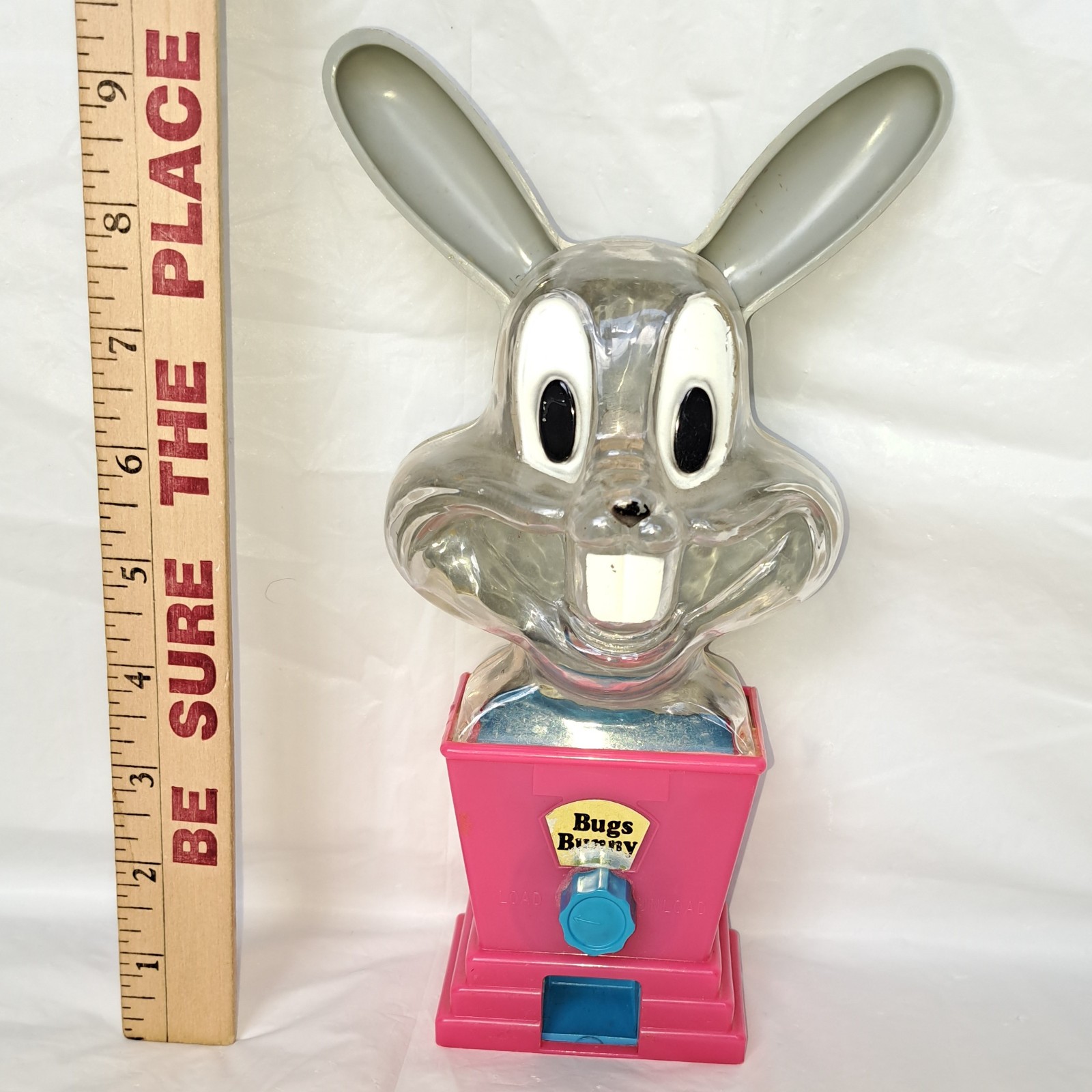 Vintage Bugs Bunny Plastic Gumball Dispenser Machine Bank Tarco Toy Tarrson Pink