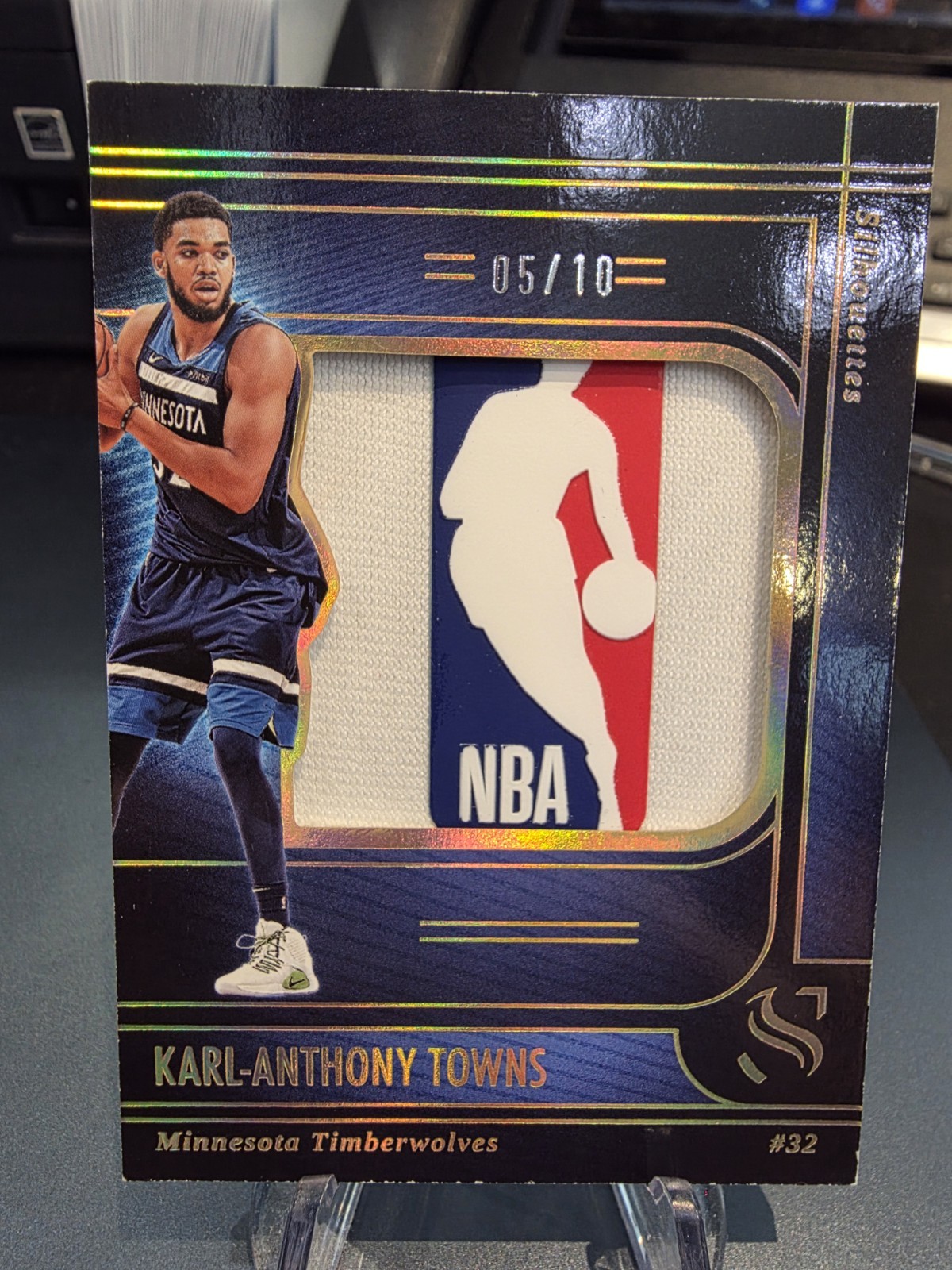 2024-25 Panini Silhouette Logoman Karl Anthony Towns /10 2024-25 Panini Silhouette Logoman Karl Anthony Towns /10