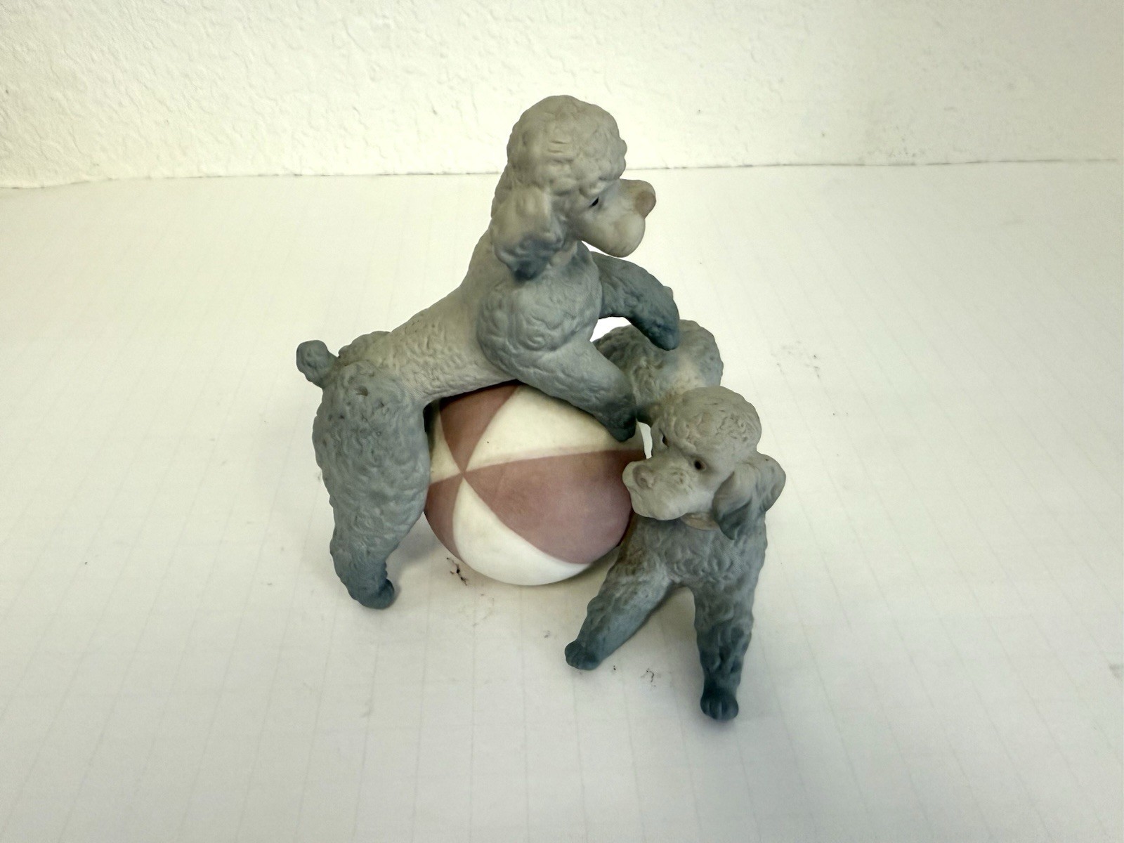 LLADRO Playful Dogs Poodles w Ball Porcelain Figurine Retired #1258 Matte Finish LLADRO Playful Dogs Poodles w Ball Porcelain Figurine Retired #1258 Matte Finish